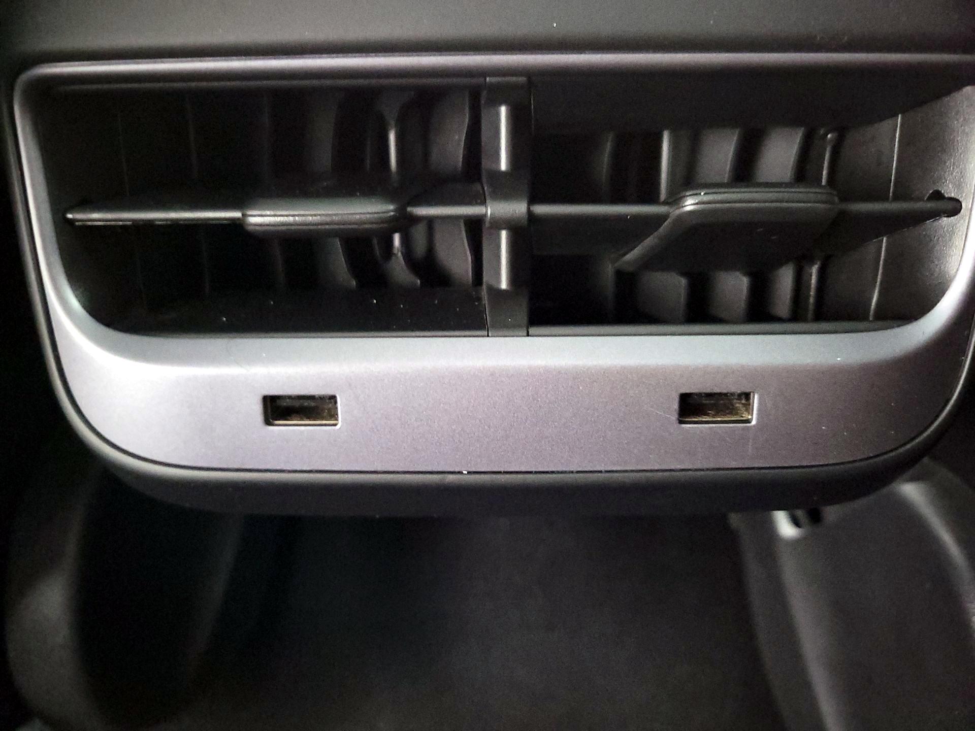 Thumbnail: 2020 Tesla Model 3 - 18