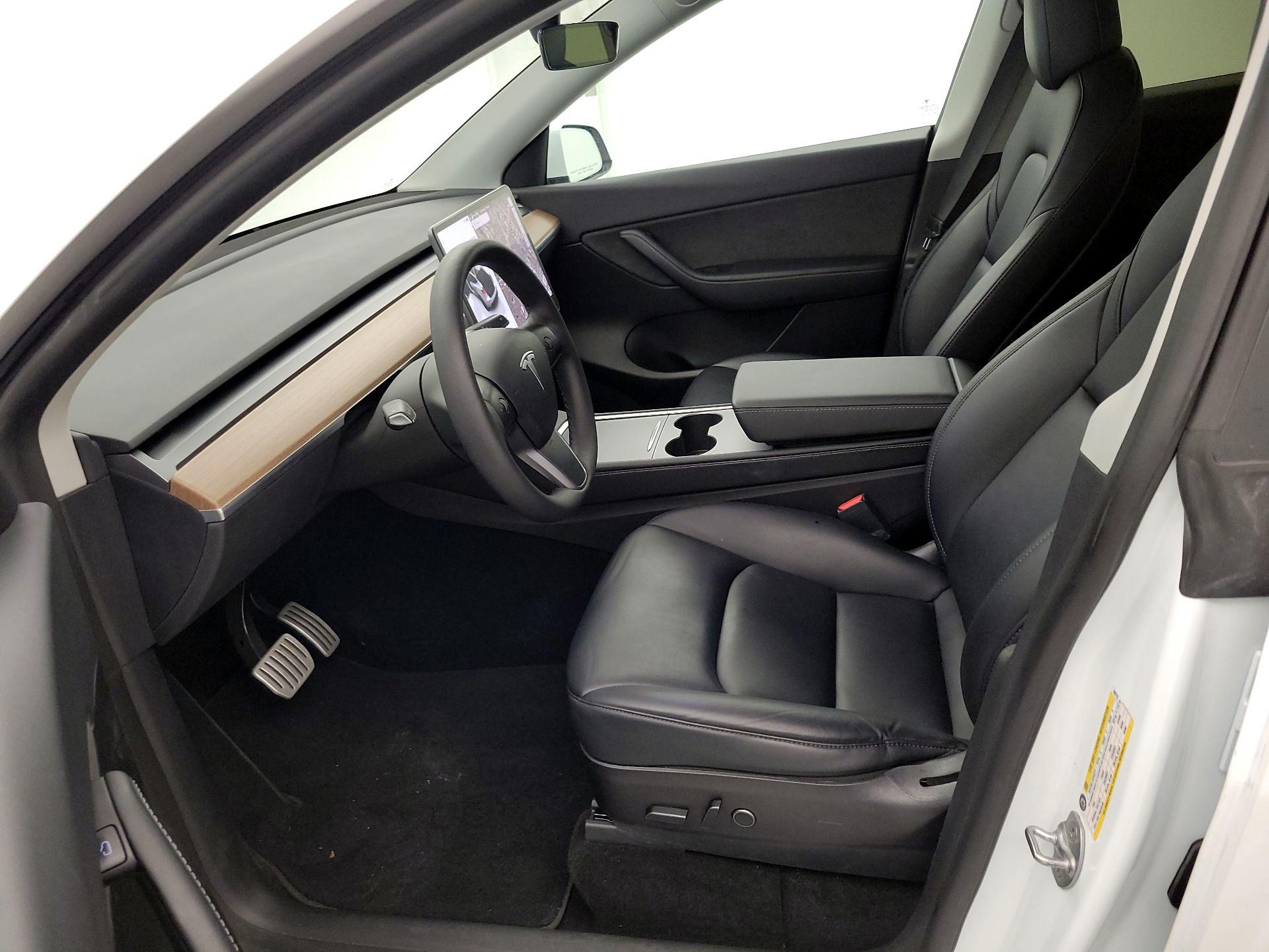 Thumbnail: 2022 Tesla Model Y - 11