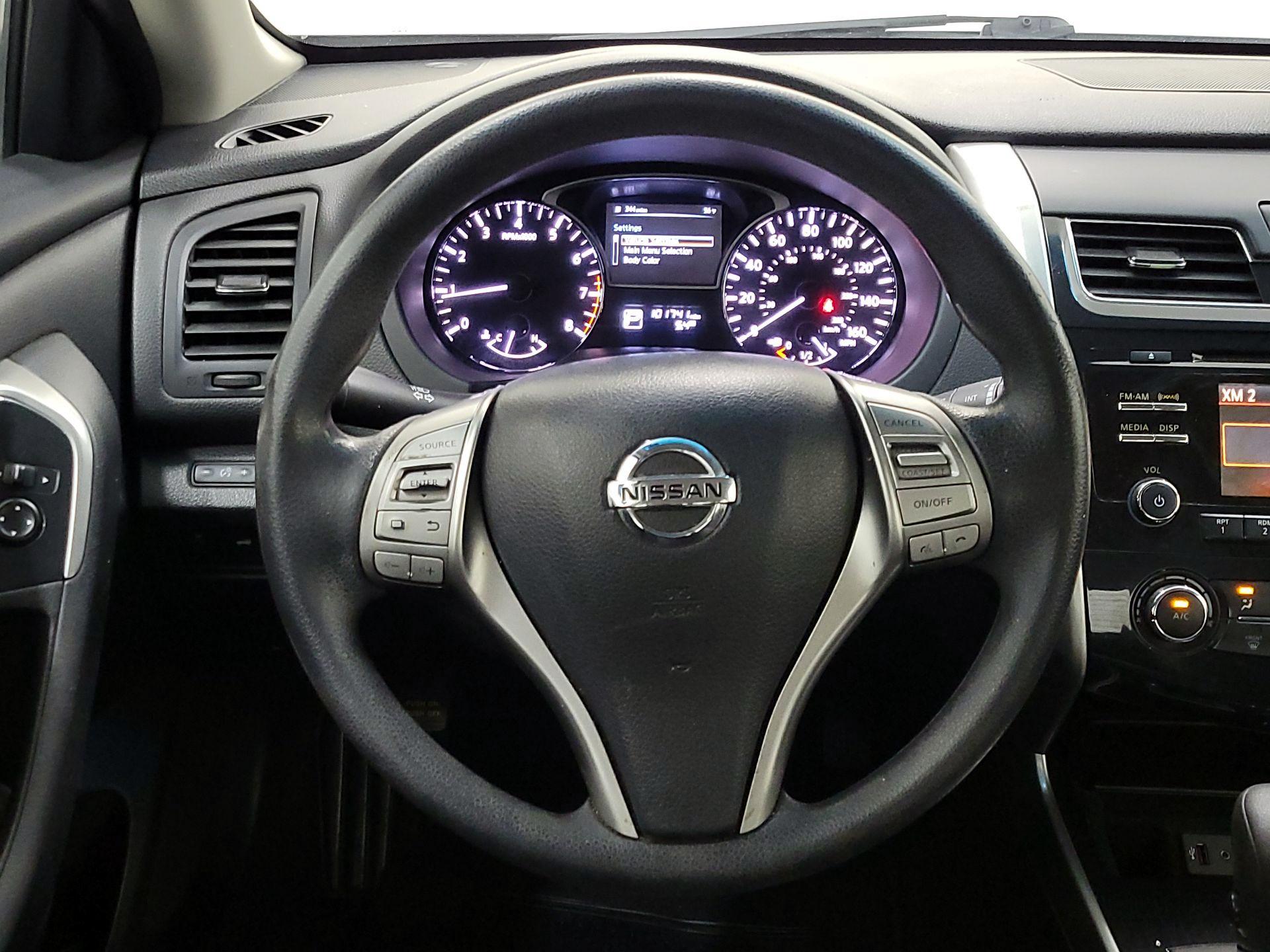 Thumbnail: 2014 Nissan Altima - 10