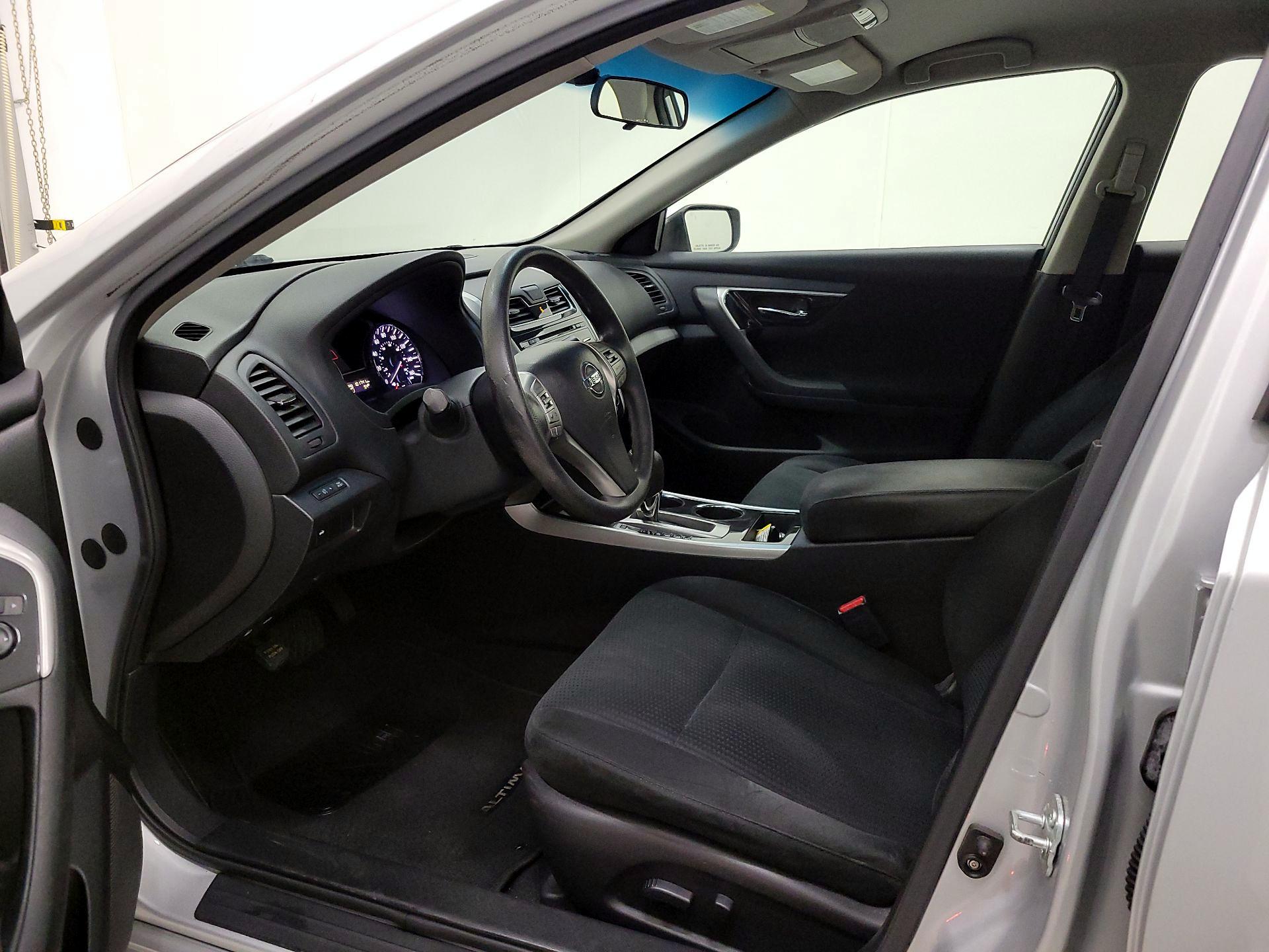 Thumbnail: 2014 Nissan Altima - 11