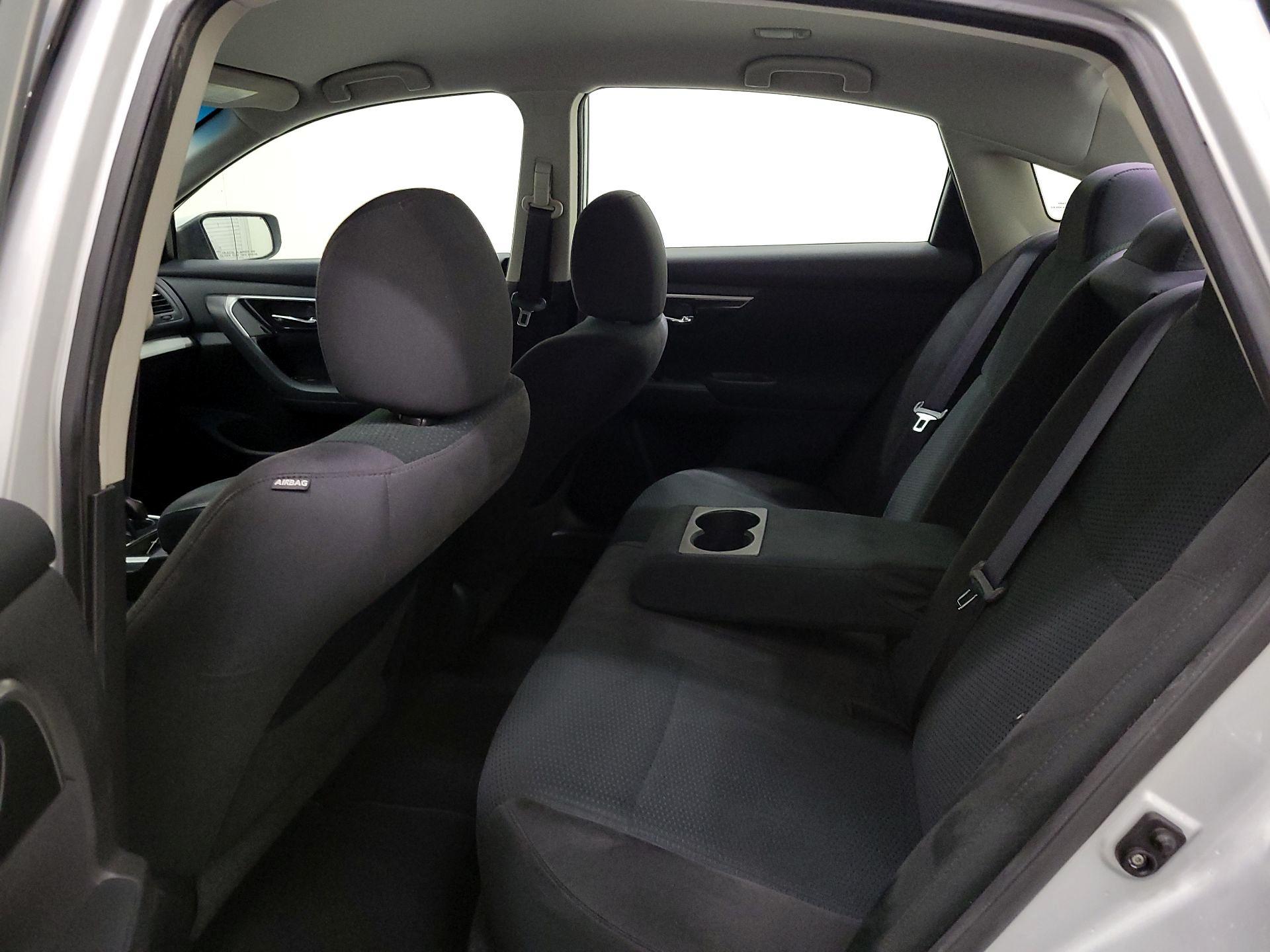 Thumbnail: 2014 Nissan Altima - 19