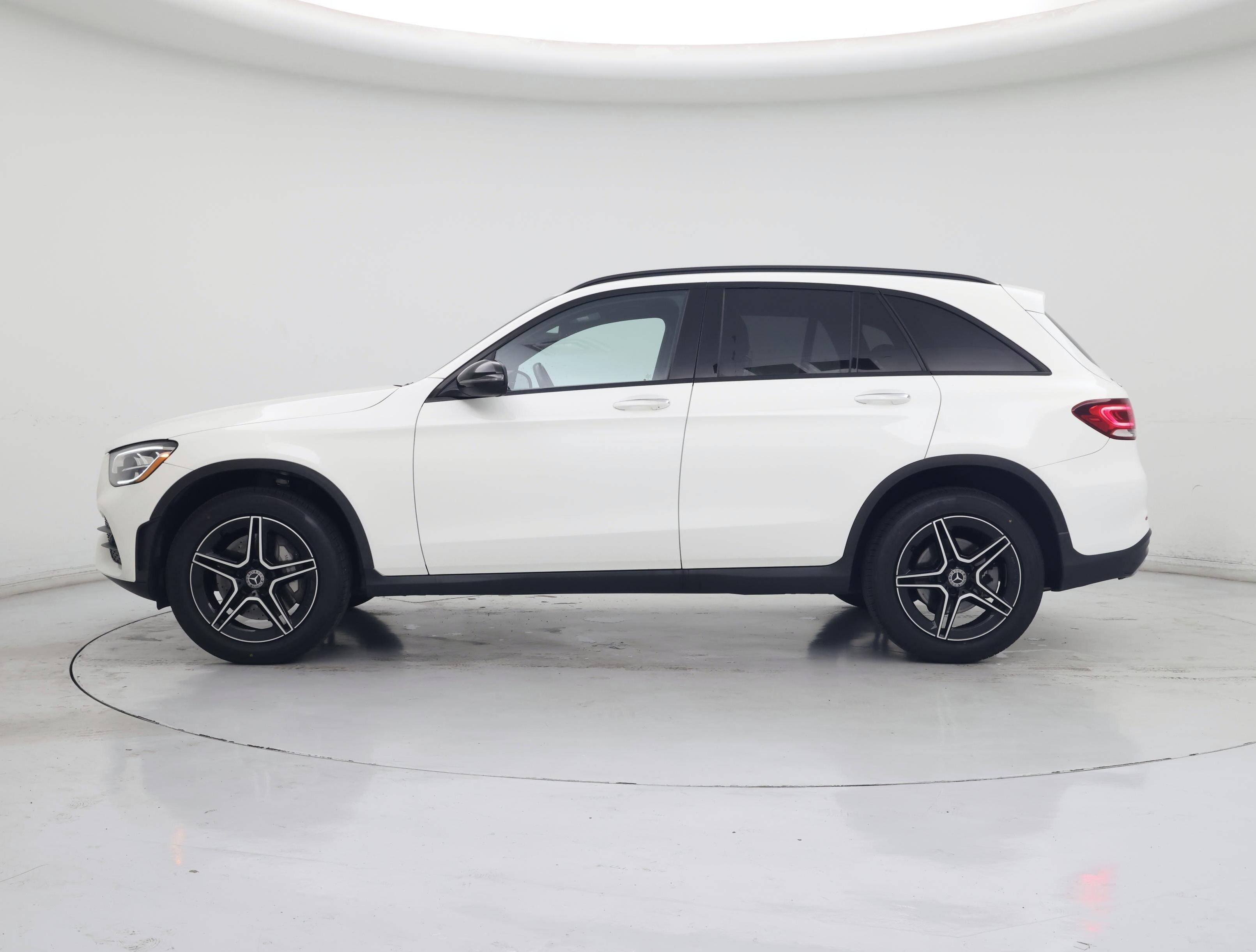 Thumbnail: 2020 Mercedes-Benz GLC - 3