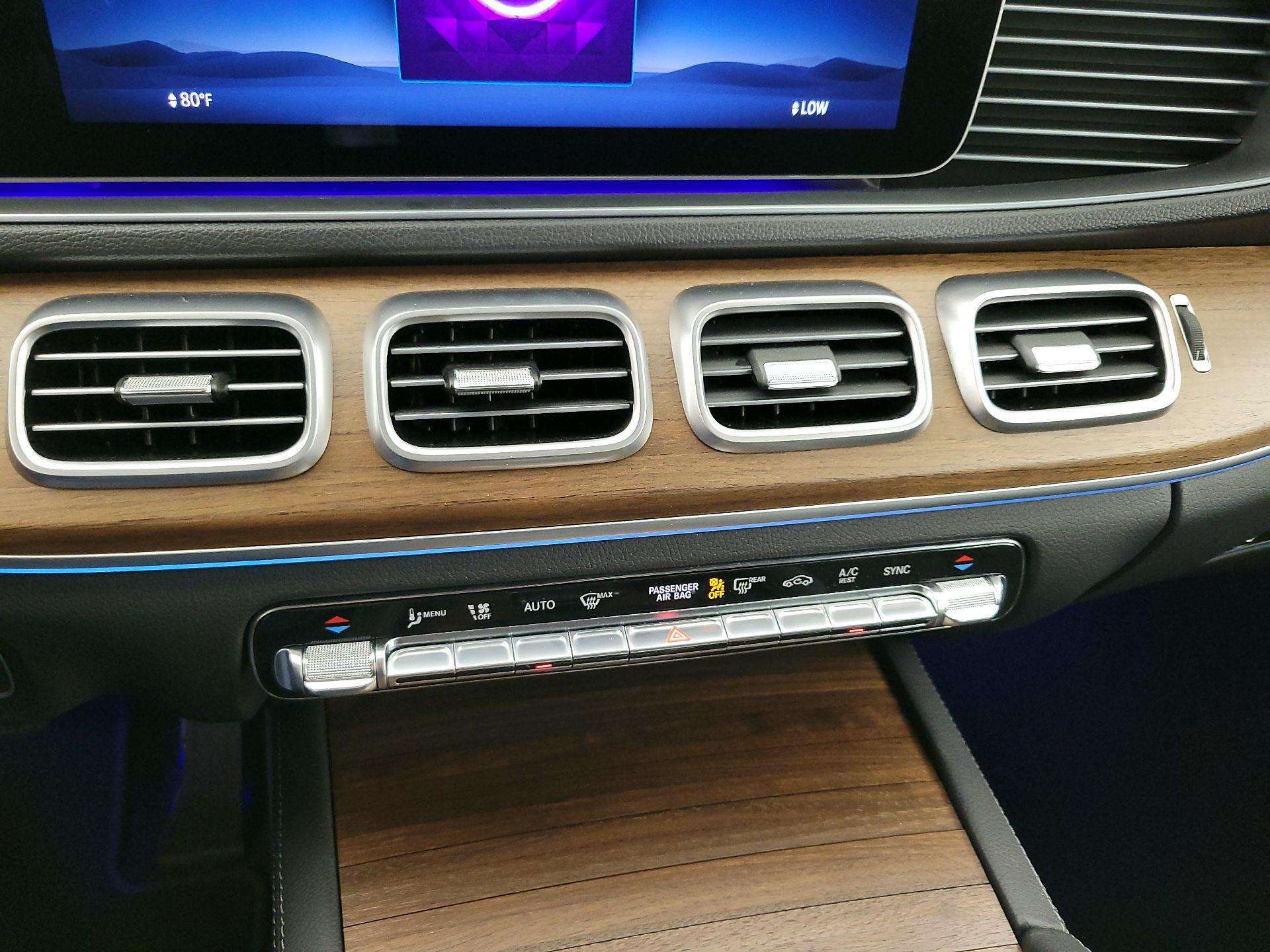 Thumbnail: 2024 Mercedes-Benz GLE - 17