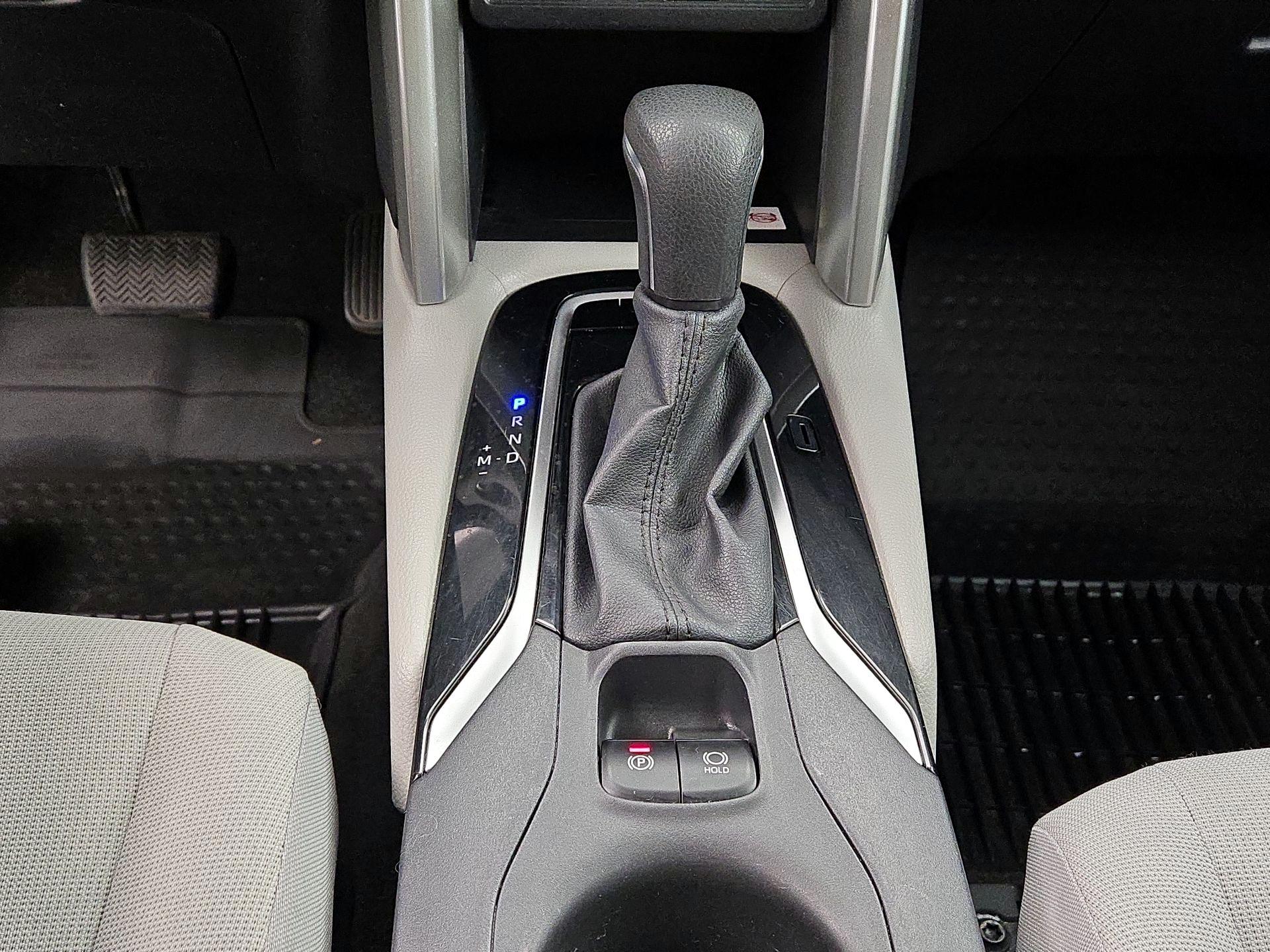 Thumbnail: 2022 Toyota Corolla Cross - 17