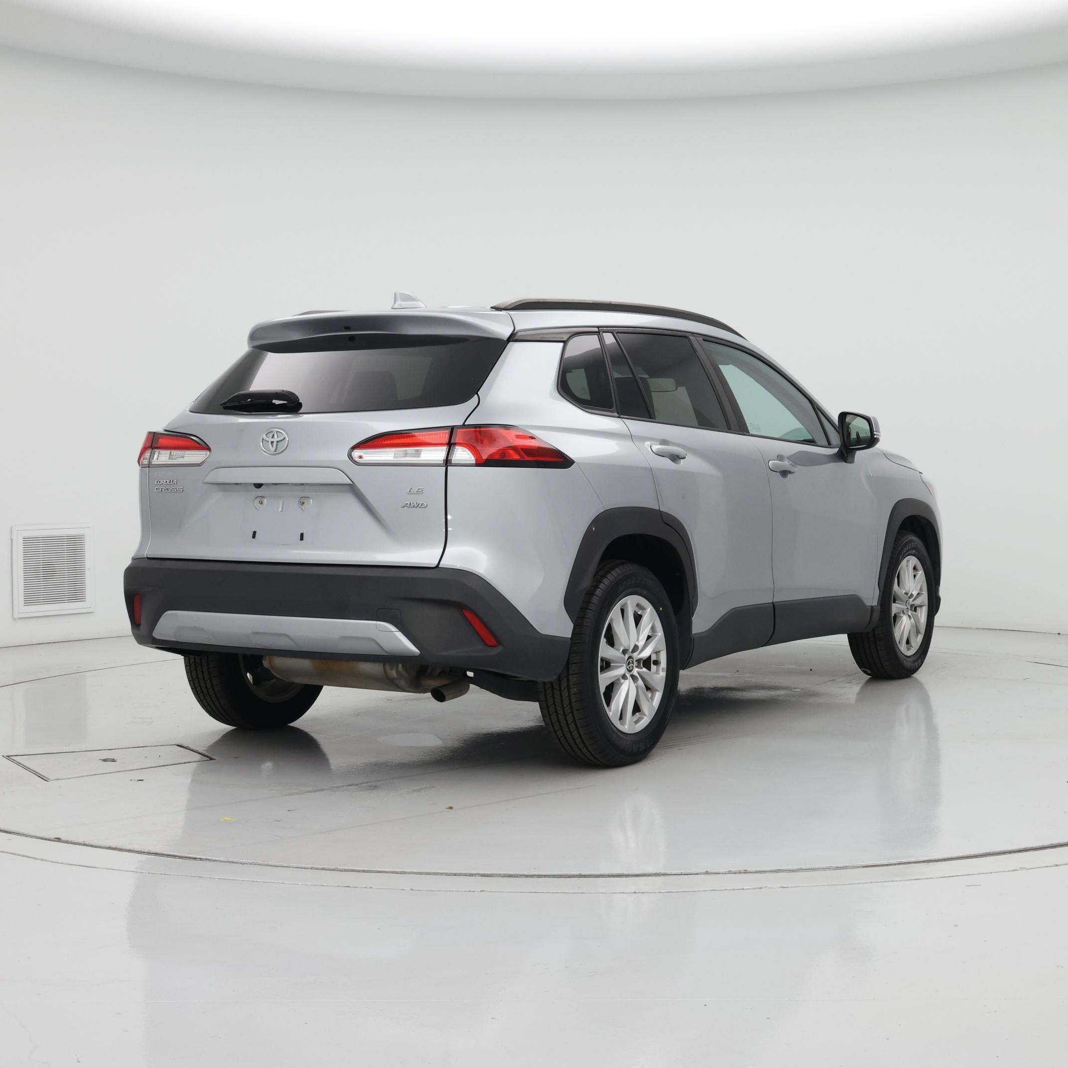 Thumbnail: 2022 Toyota Corolla Cross - 8