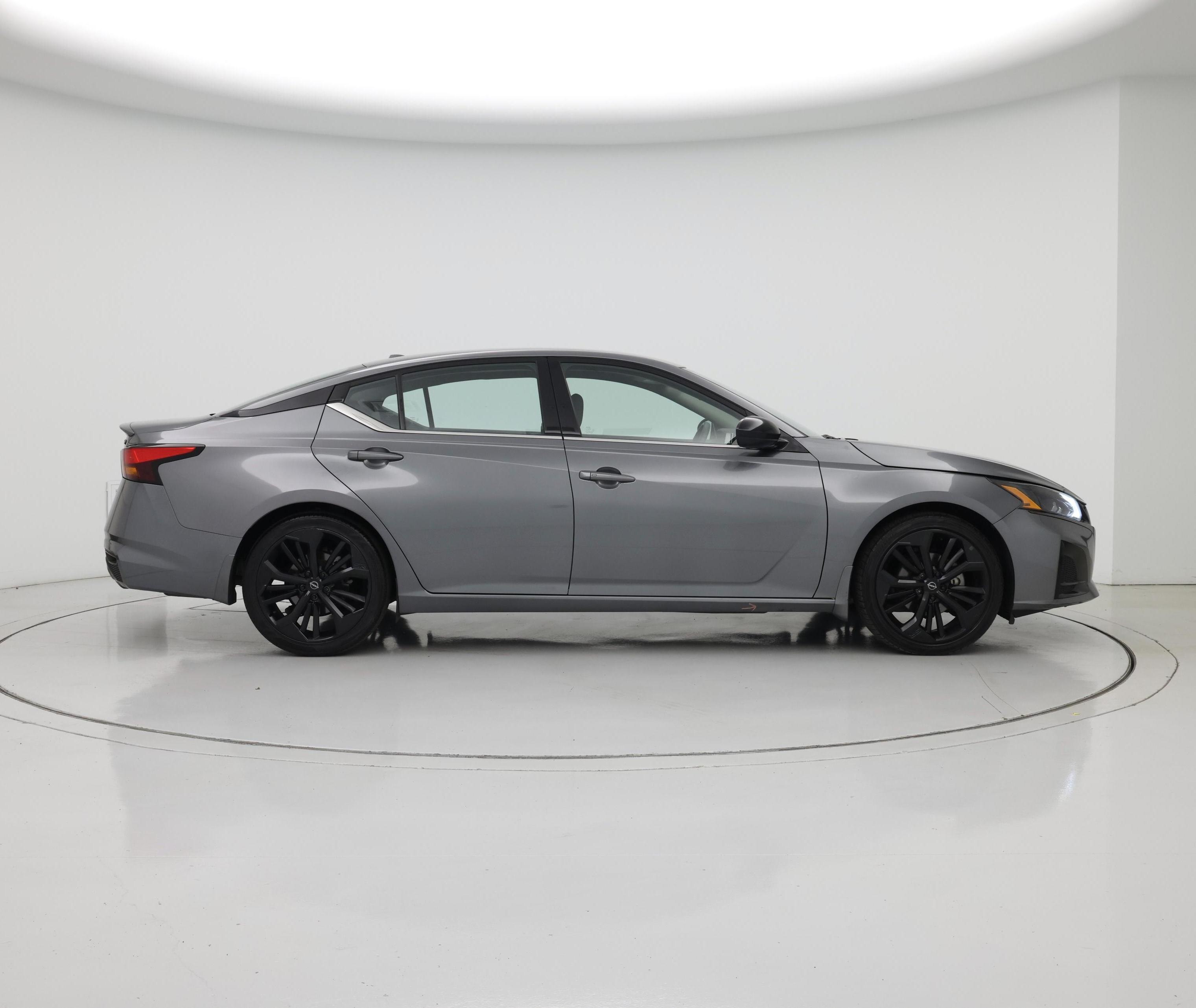 Thumbnail: 2023 Nissan Altima - 7