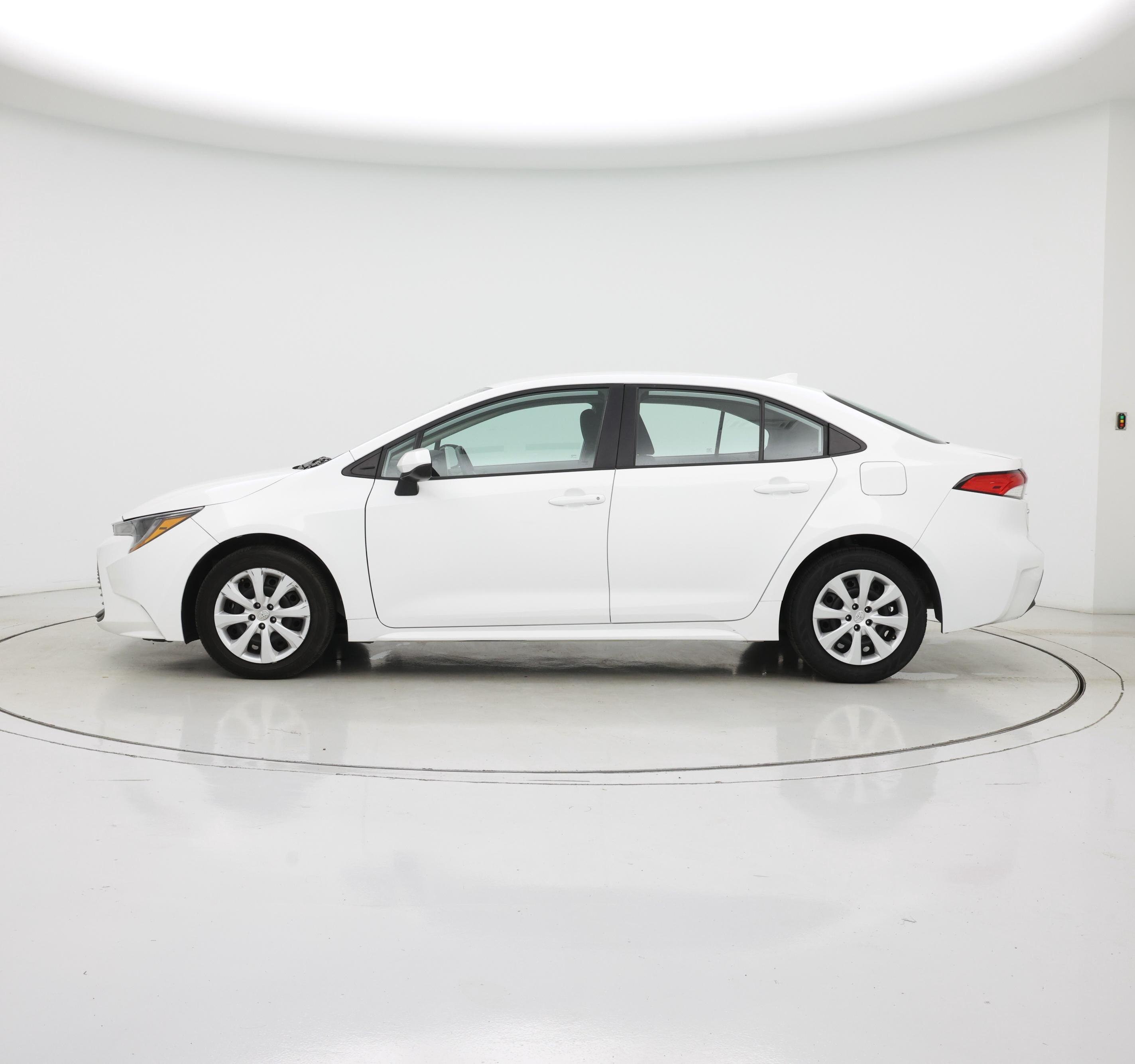 Thumbnail: 2024 Toyota Corolla - 3