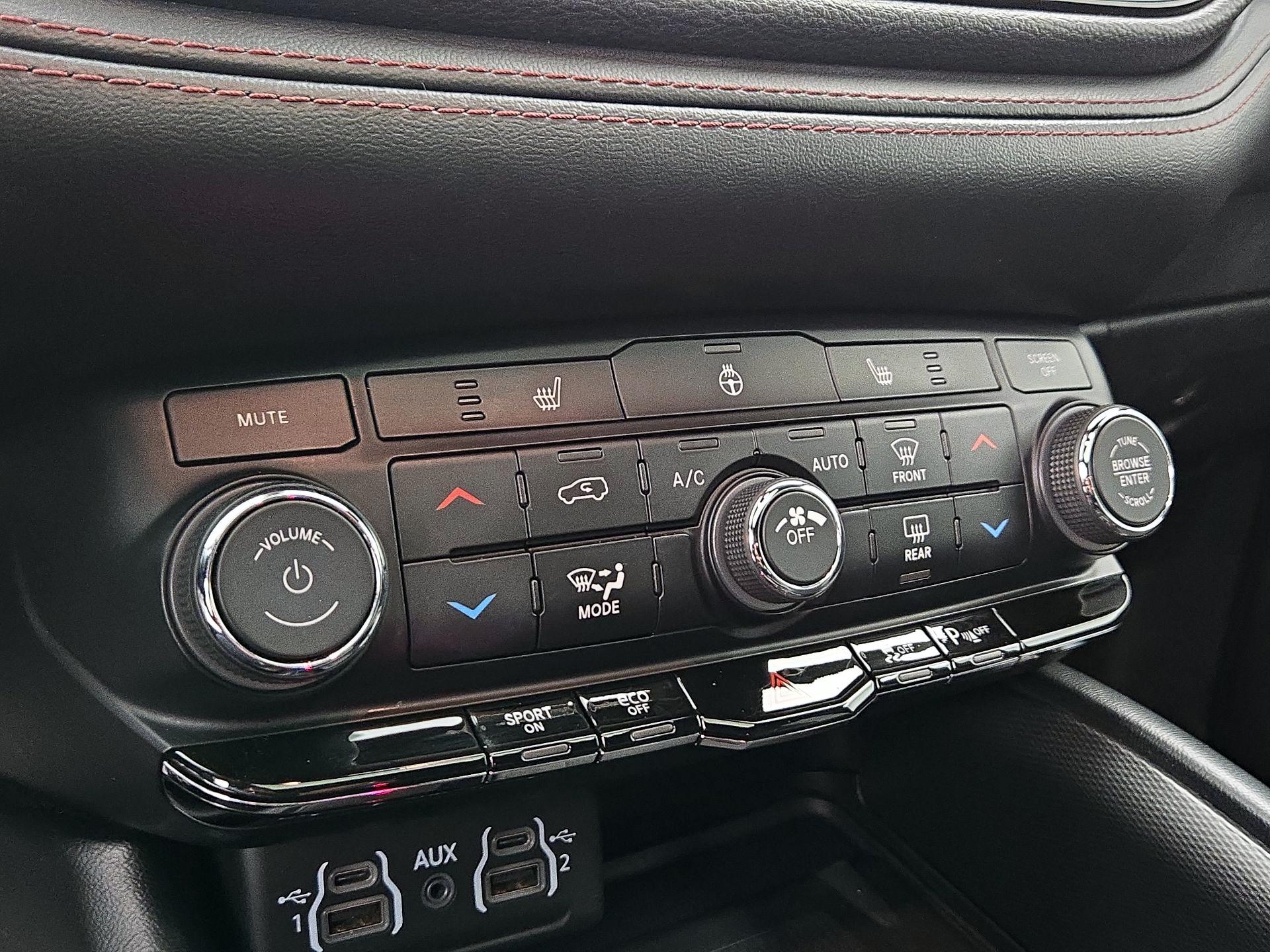 Thumbnail: 2021 Dodge Durango - 17