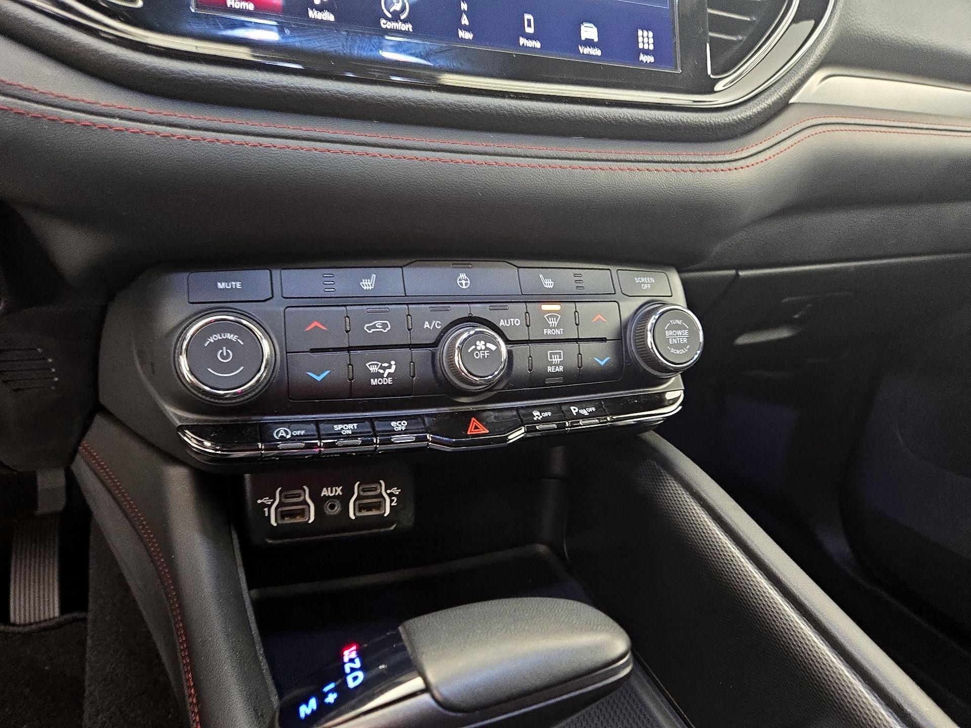 Thumbnail: 2023 Dodge Durango - 17