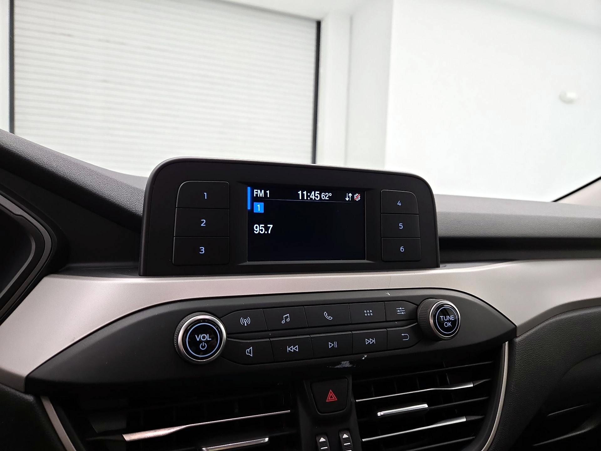 Thumbnail: 2022 Ford Escape - 15