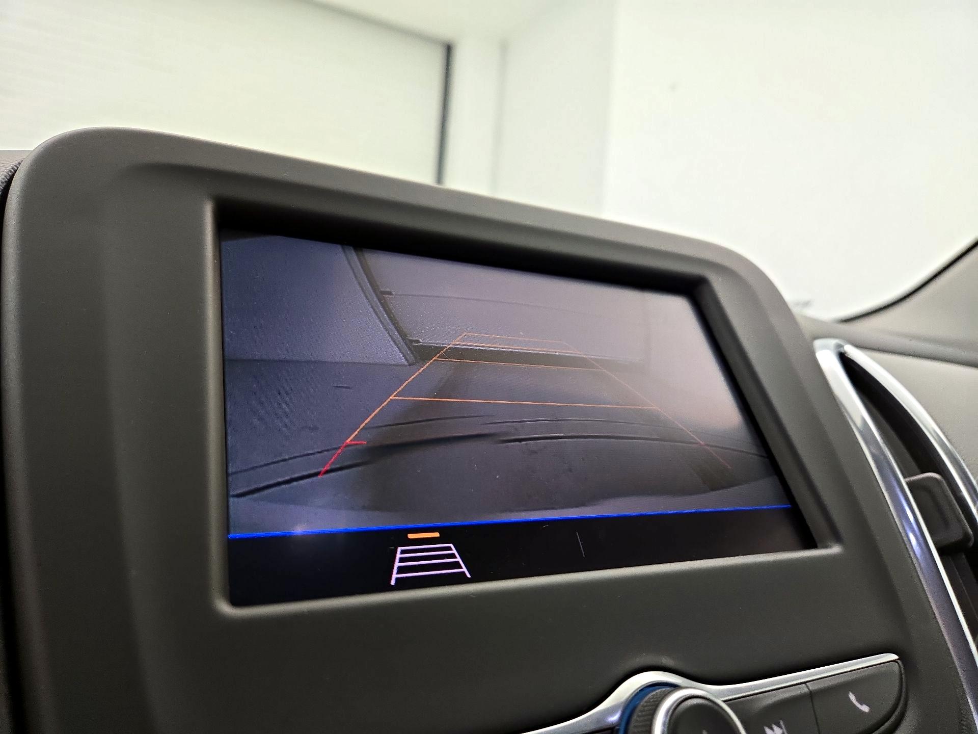 Thumbnail: 2020 Chevrolet Equinox - 14