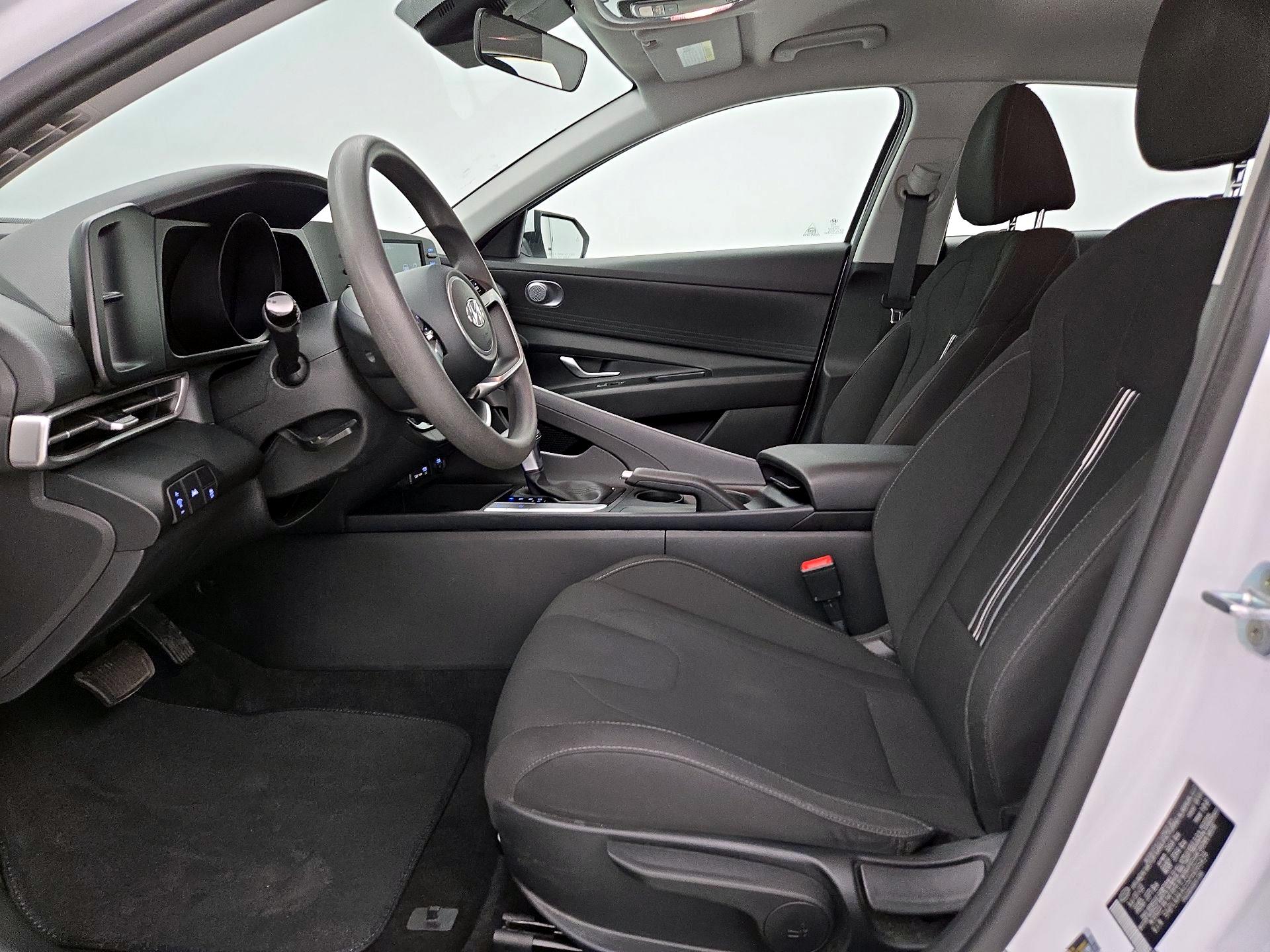 Thumbnail: 2023 Hyundai Elantra - 11