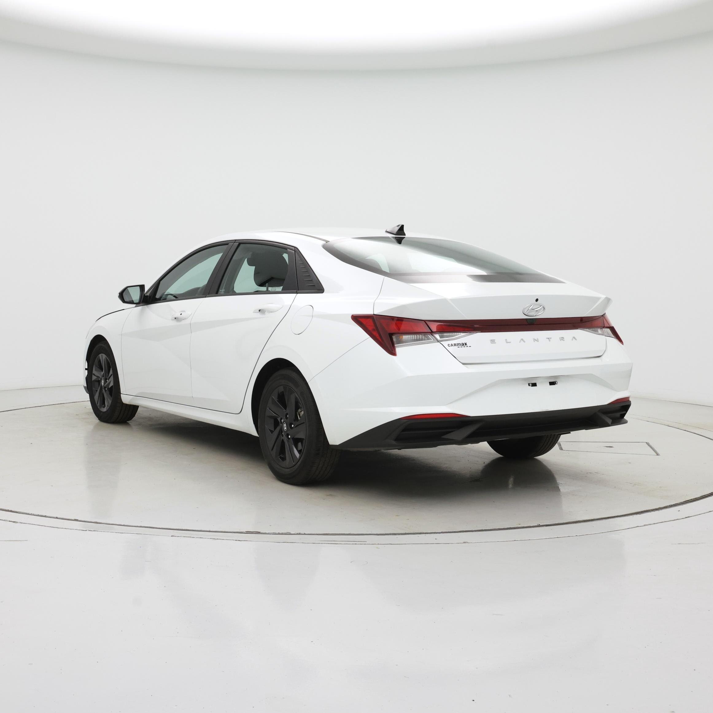 Thumbnail: 2023 Hyundai Elantra - 2