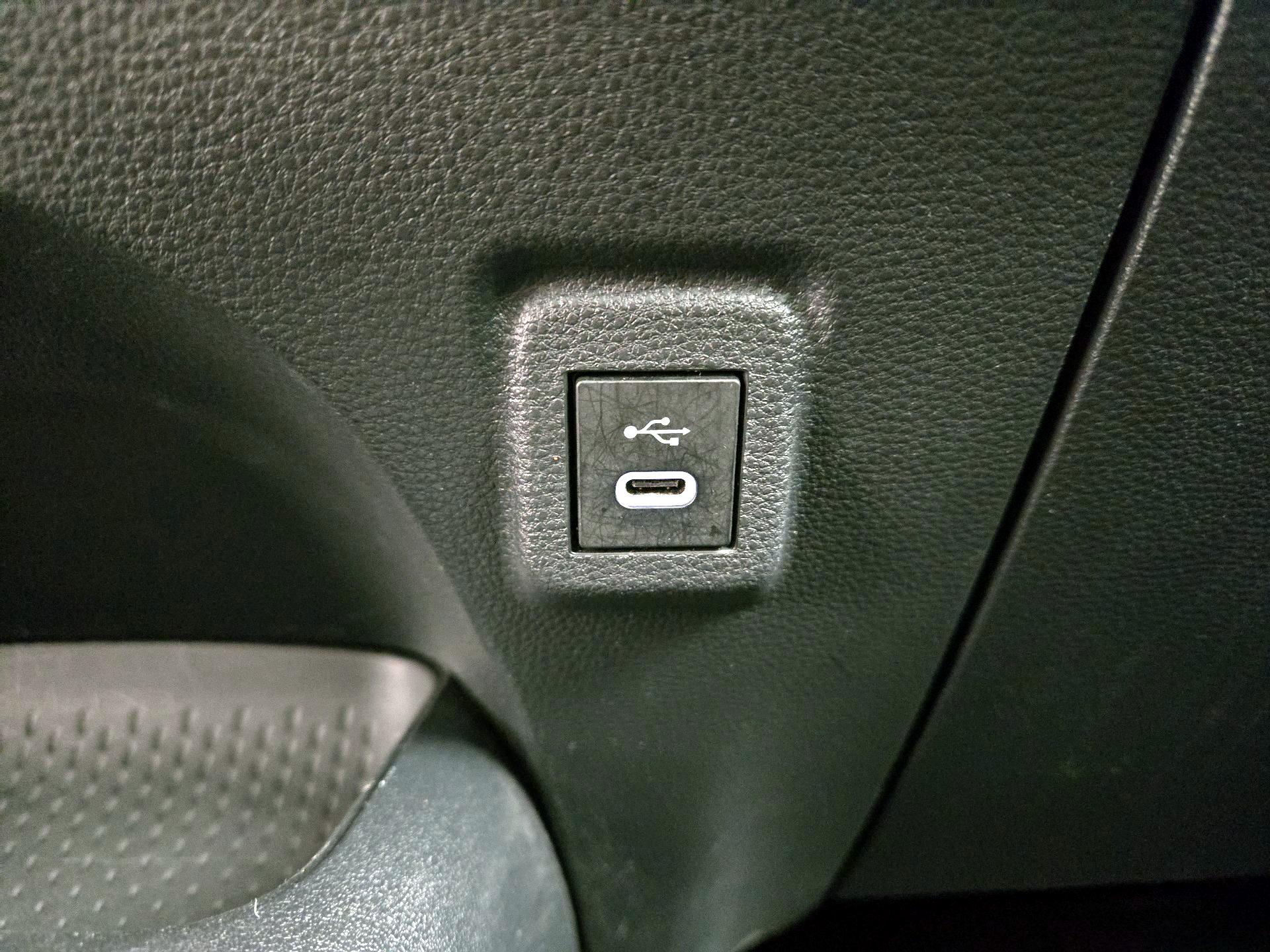 Thumbnail: 2024 Toyota Corolla - 18