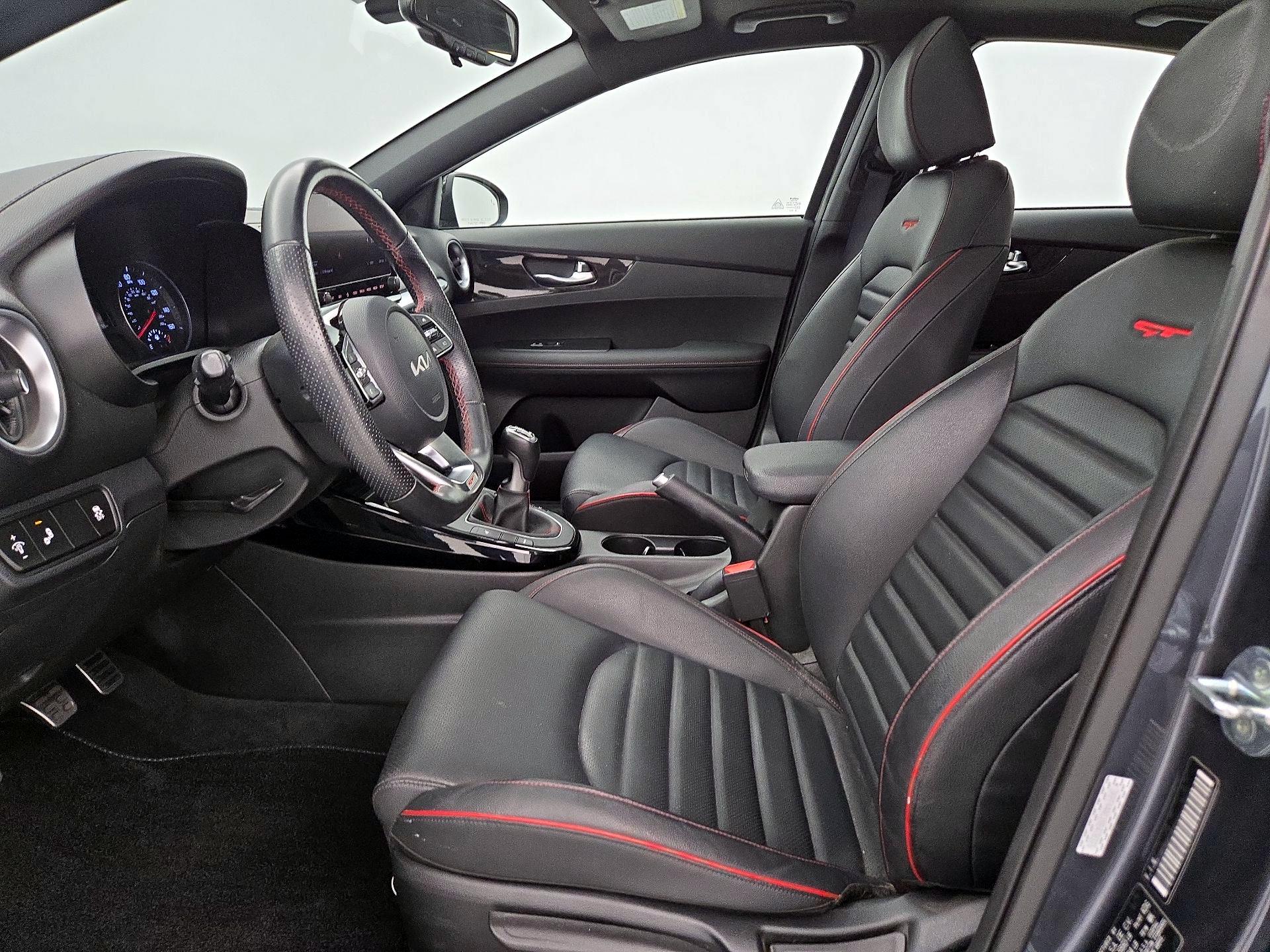 Thumbnail: 2022 Kia Forte - 11