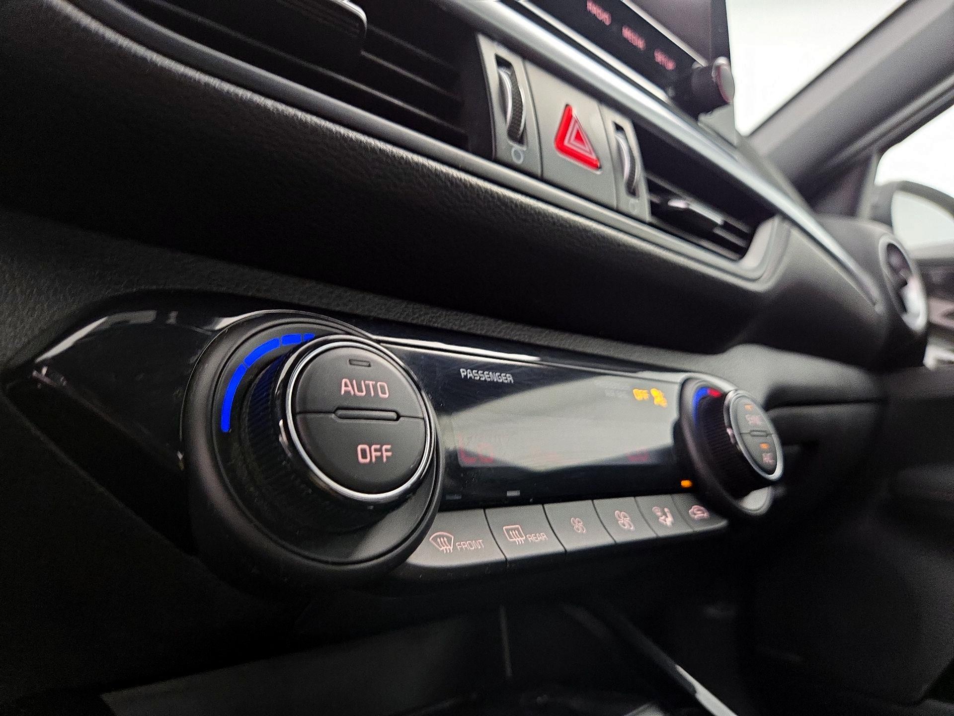 Thumbnail: 2022 Kia Forte - 17