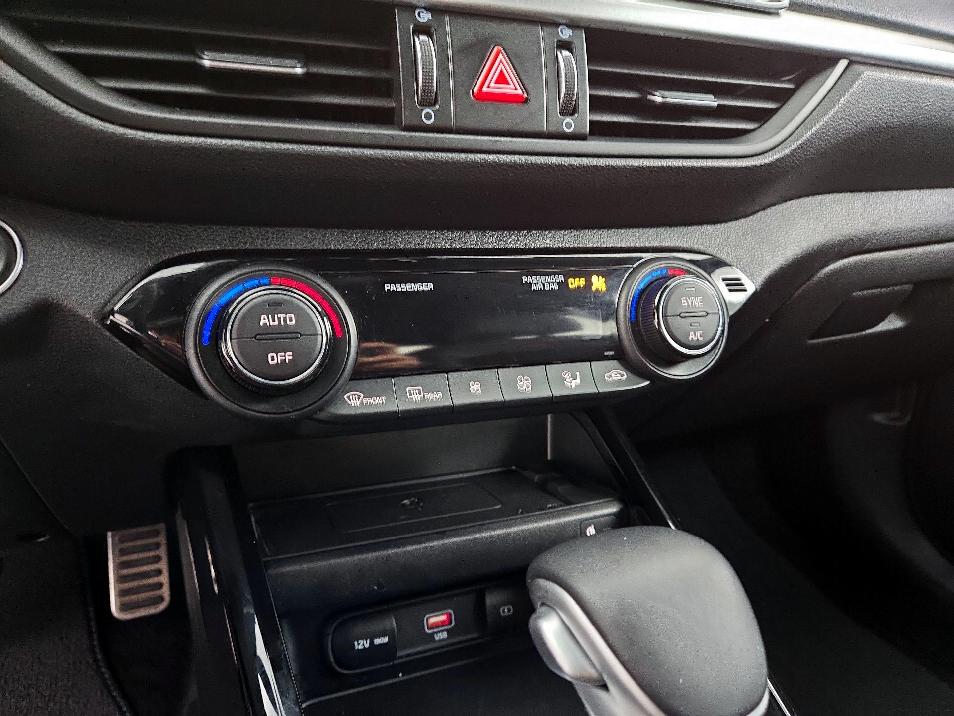 Thumbnail: 2023 Kia Forte - 17