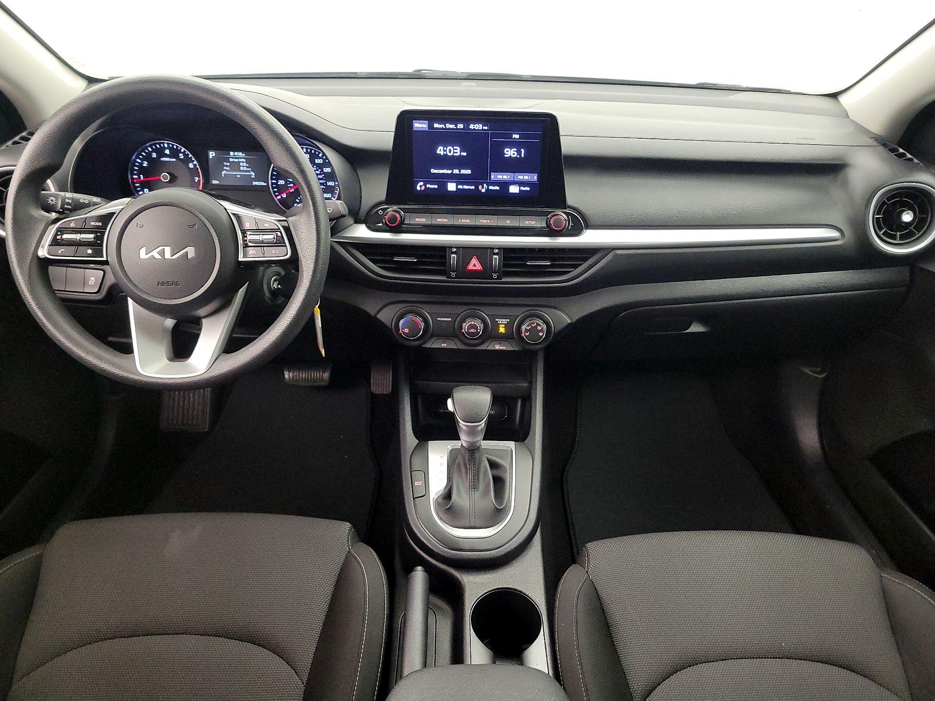 Thumbnail: 2024 Kia Forte - 9