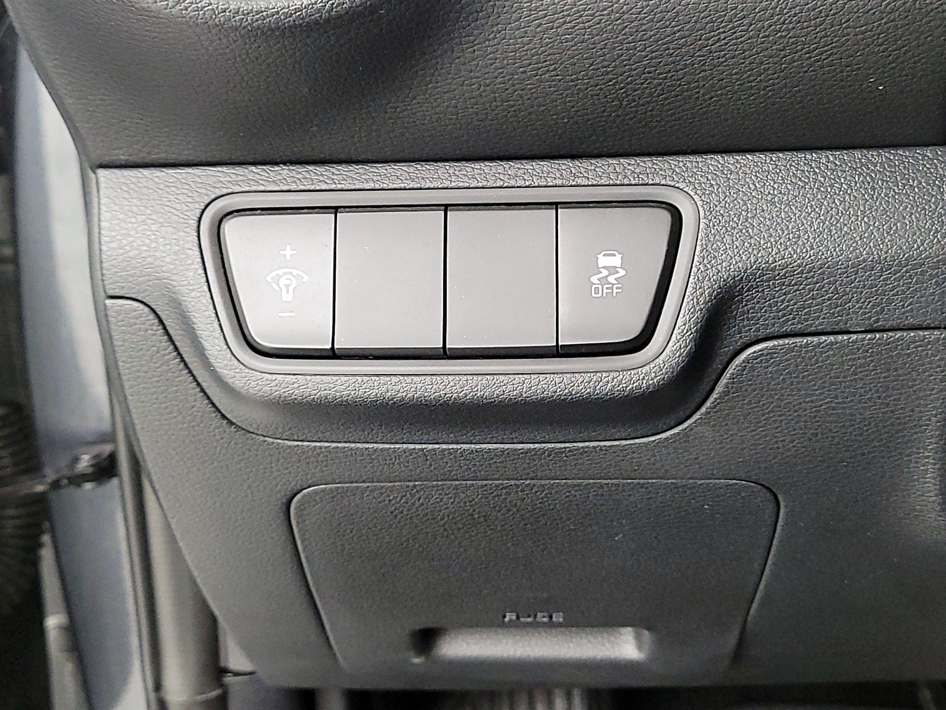 Thumbnail: 2024 Kia Forte - 13