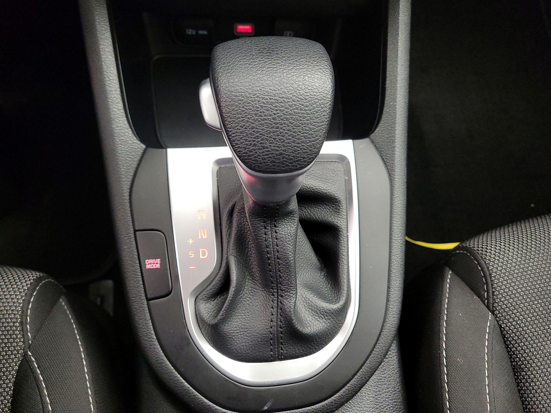 Thumbnail: 2024 Kia Forte - 17