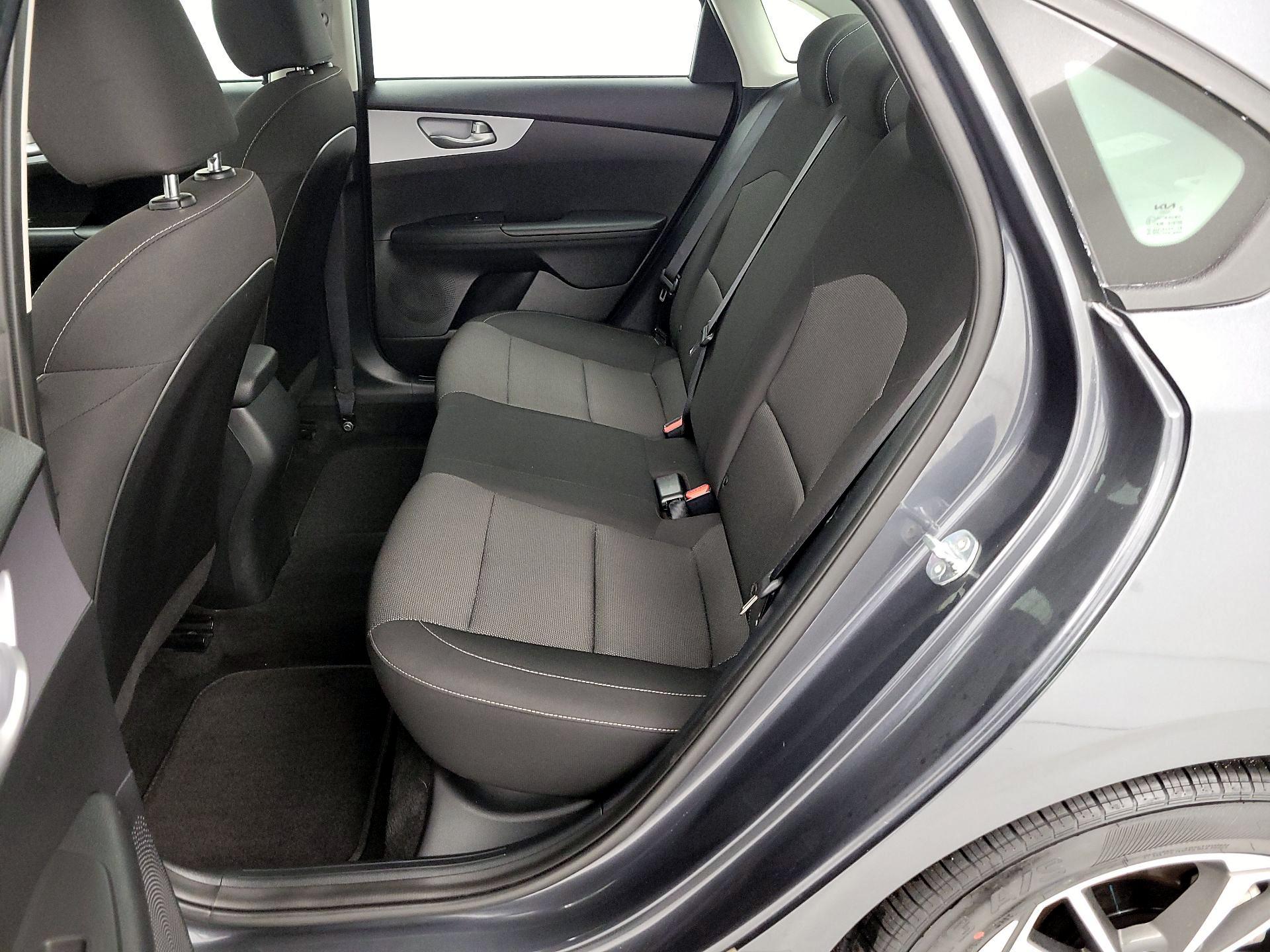 Thumbnail: 2024 Kia Forte - 19