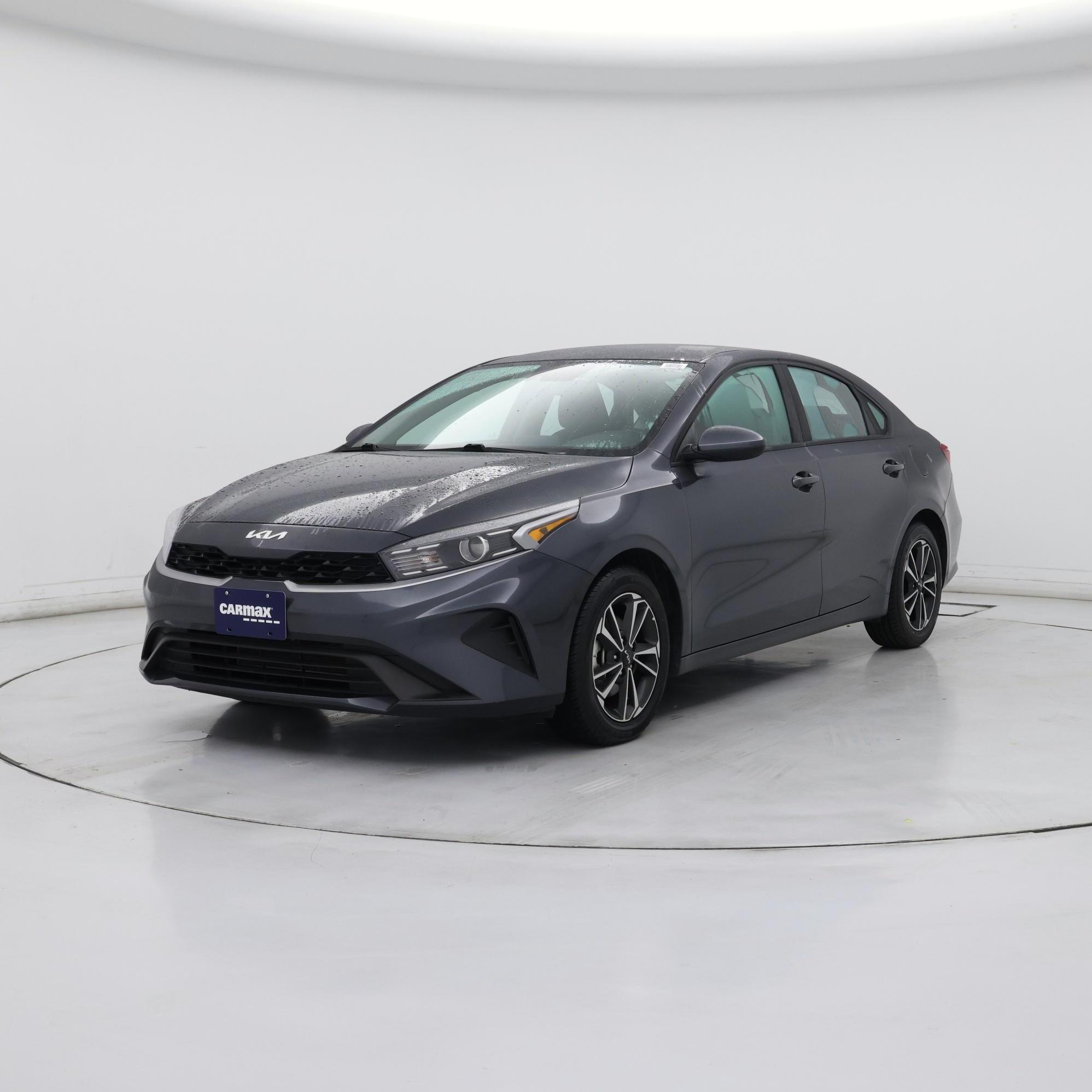 Thumbnail: 2024 Kia Forte - 4