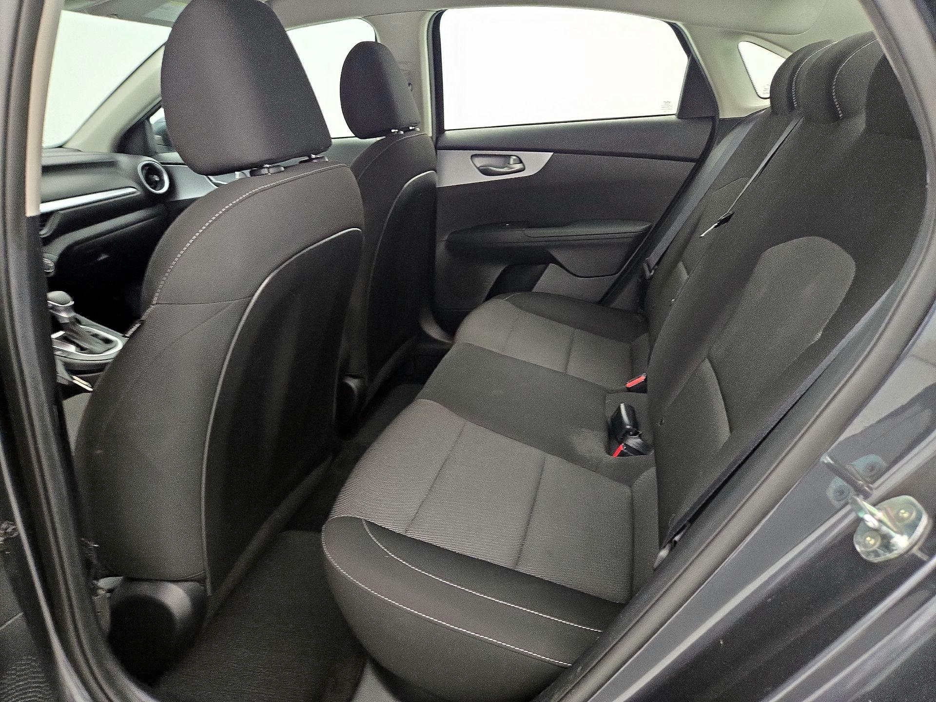 Thumbnail: 2022 Kia Forte - 19