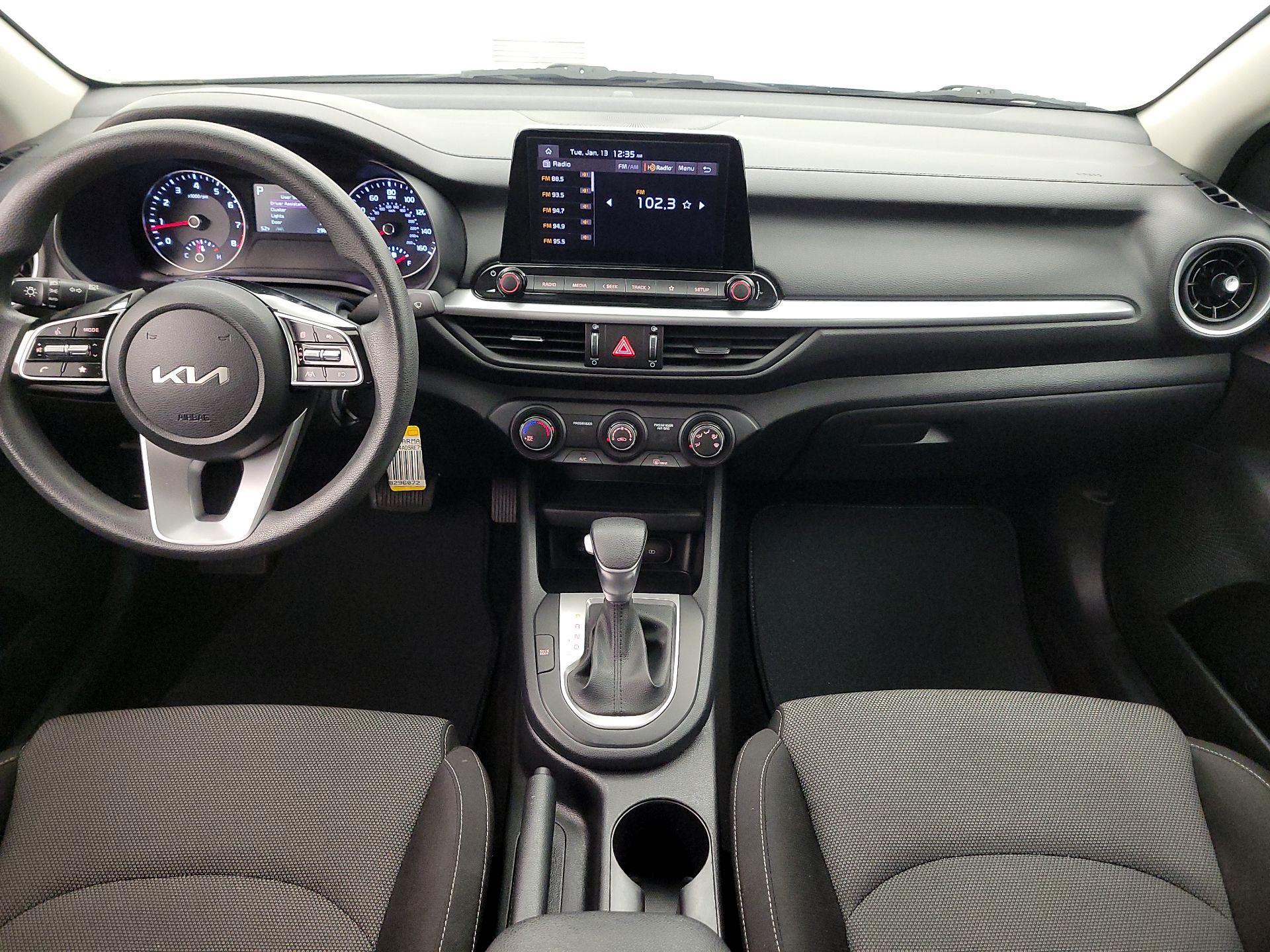 Thumbnail: 2024 Kia Forte - 9