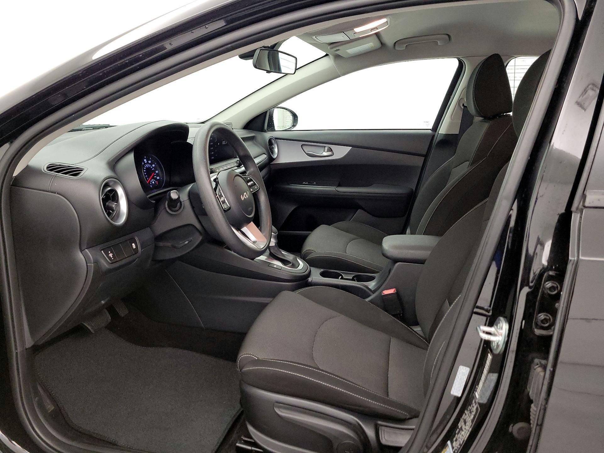 Thumbnail: 2024 Kia Forte - 11