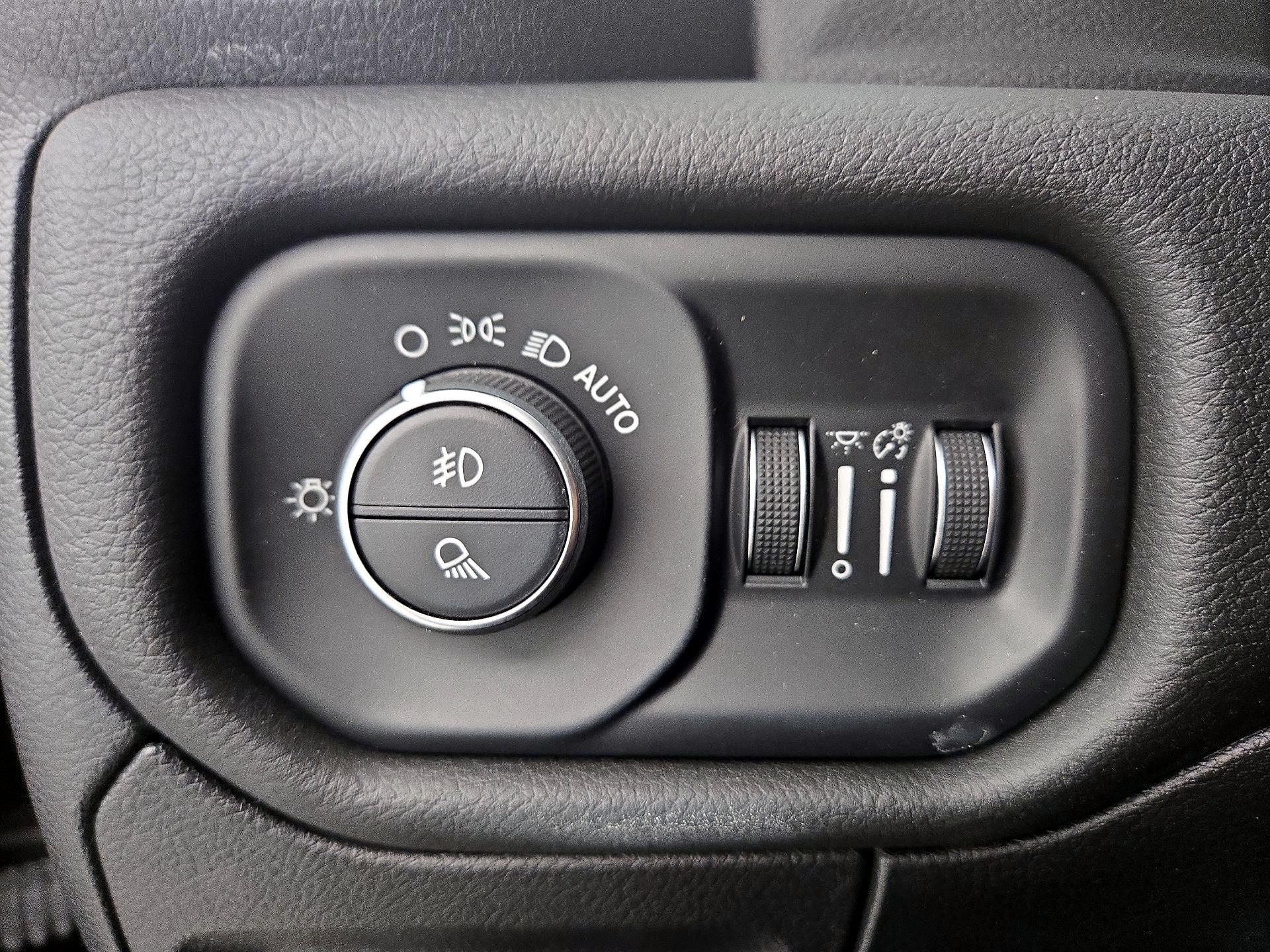 Thumbnail: 2024 RAM 1500 - 13