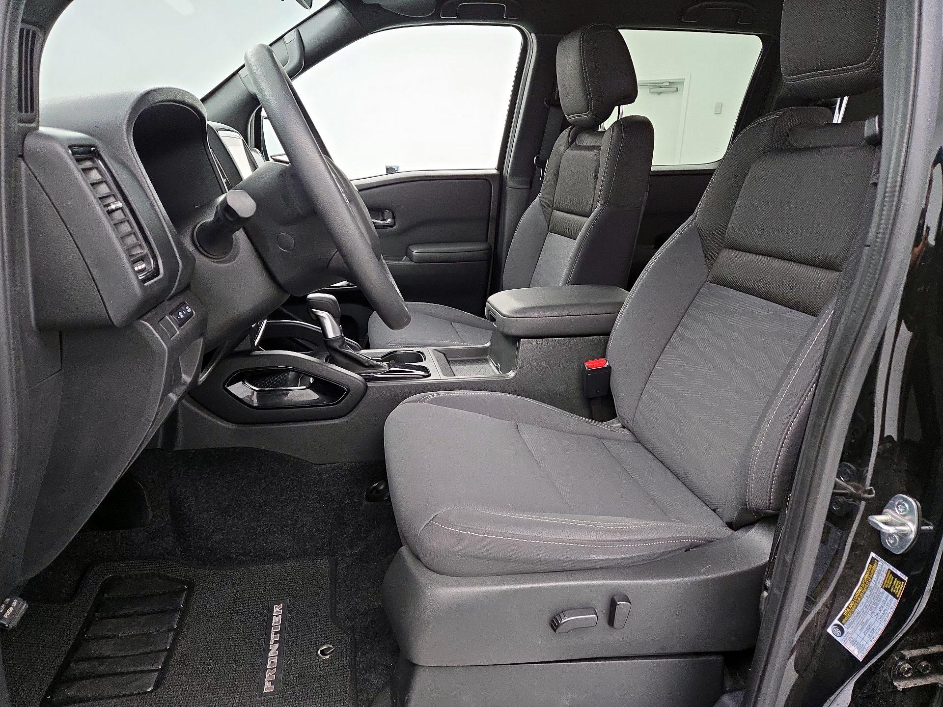 Thumbnail: 2023 Nissan Frontier - 11