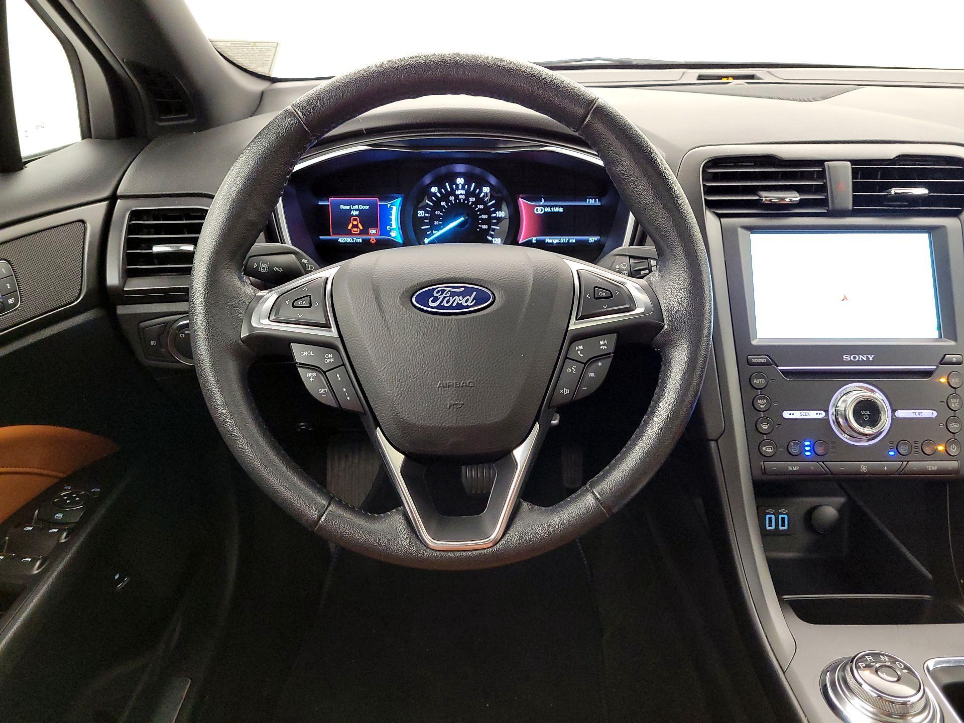 Thumbnail: 2020 Ford Fusion - 10