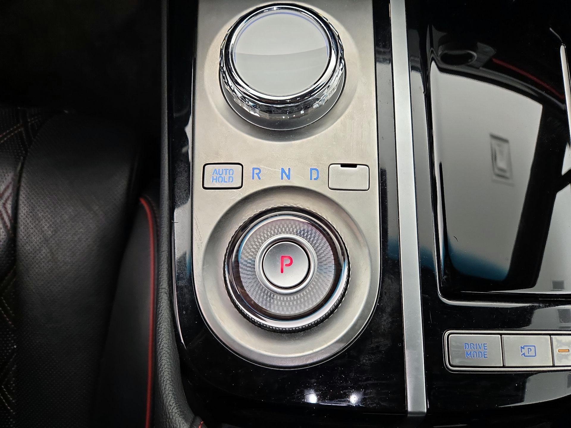 Thumbnail: 2023 Genesis G80 - 18