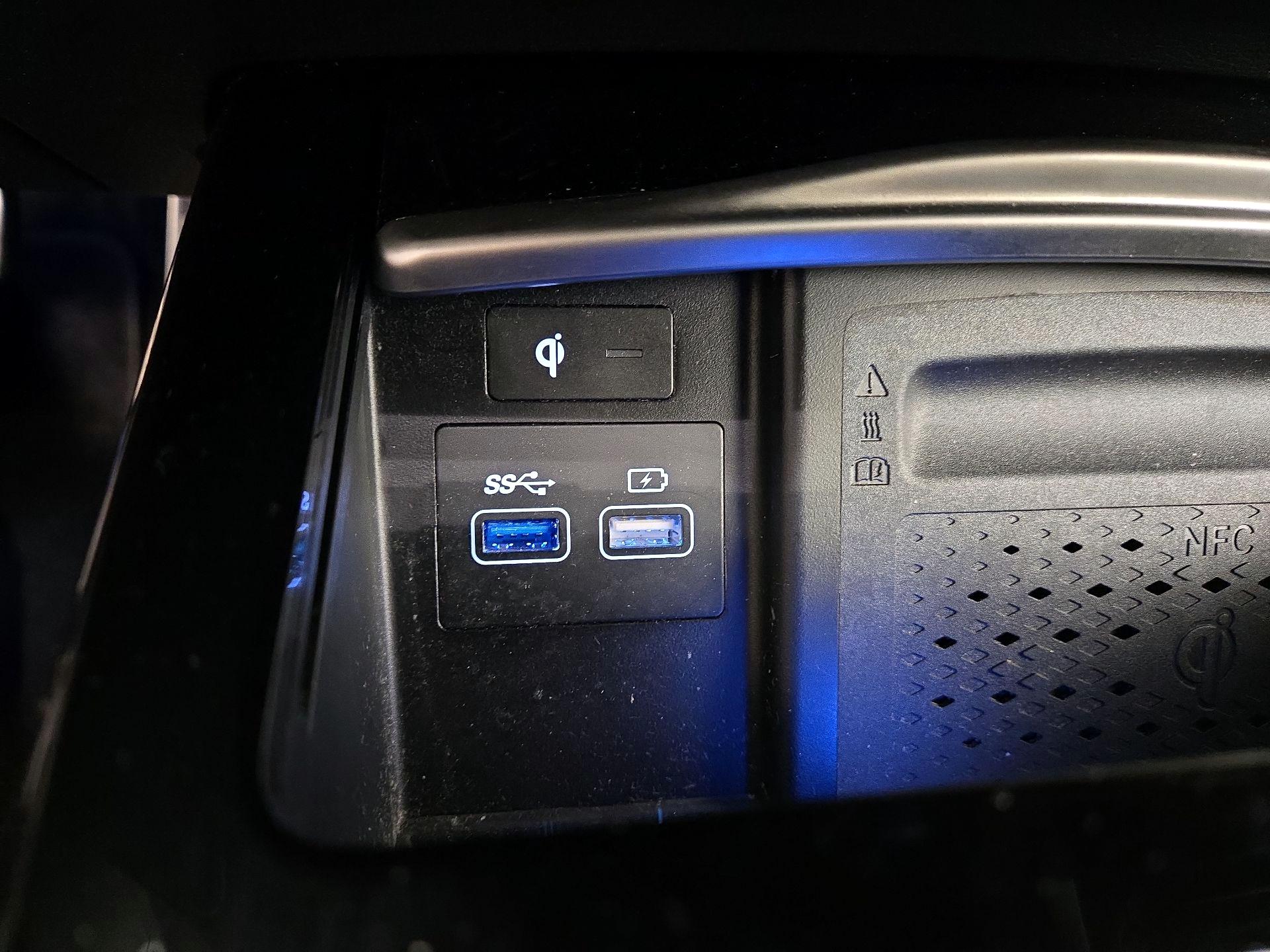 Thumbnail: 2023 Genesis G80 - 19