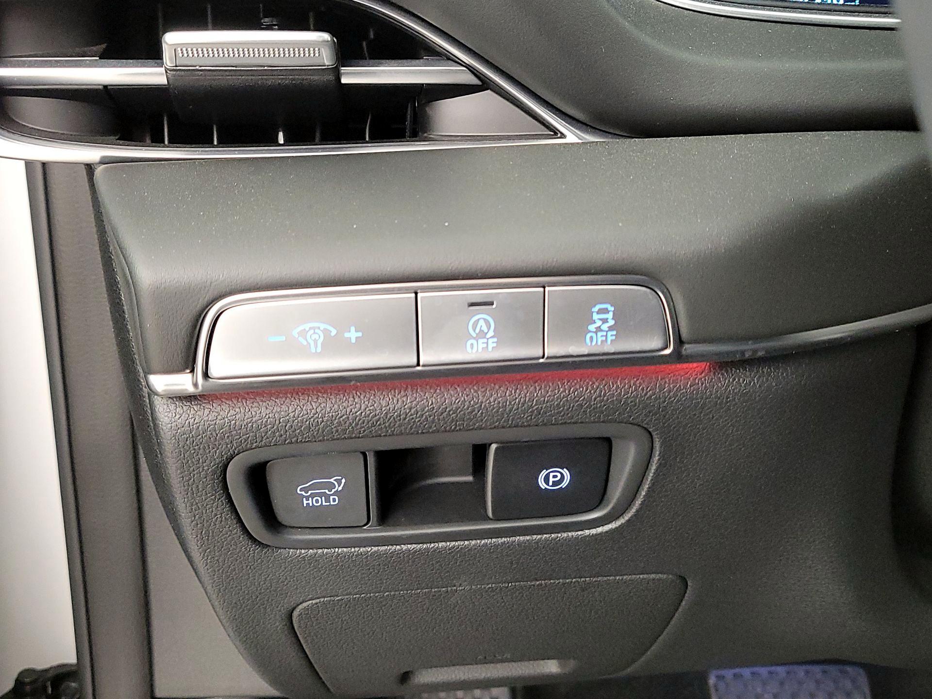 Thumbnail: 2024 Genesis GV80 - 13