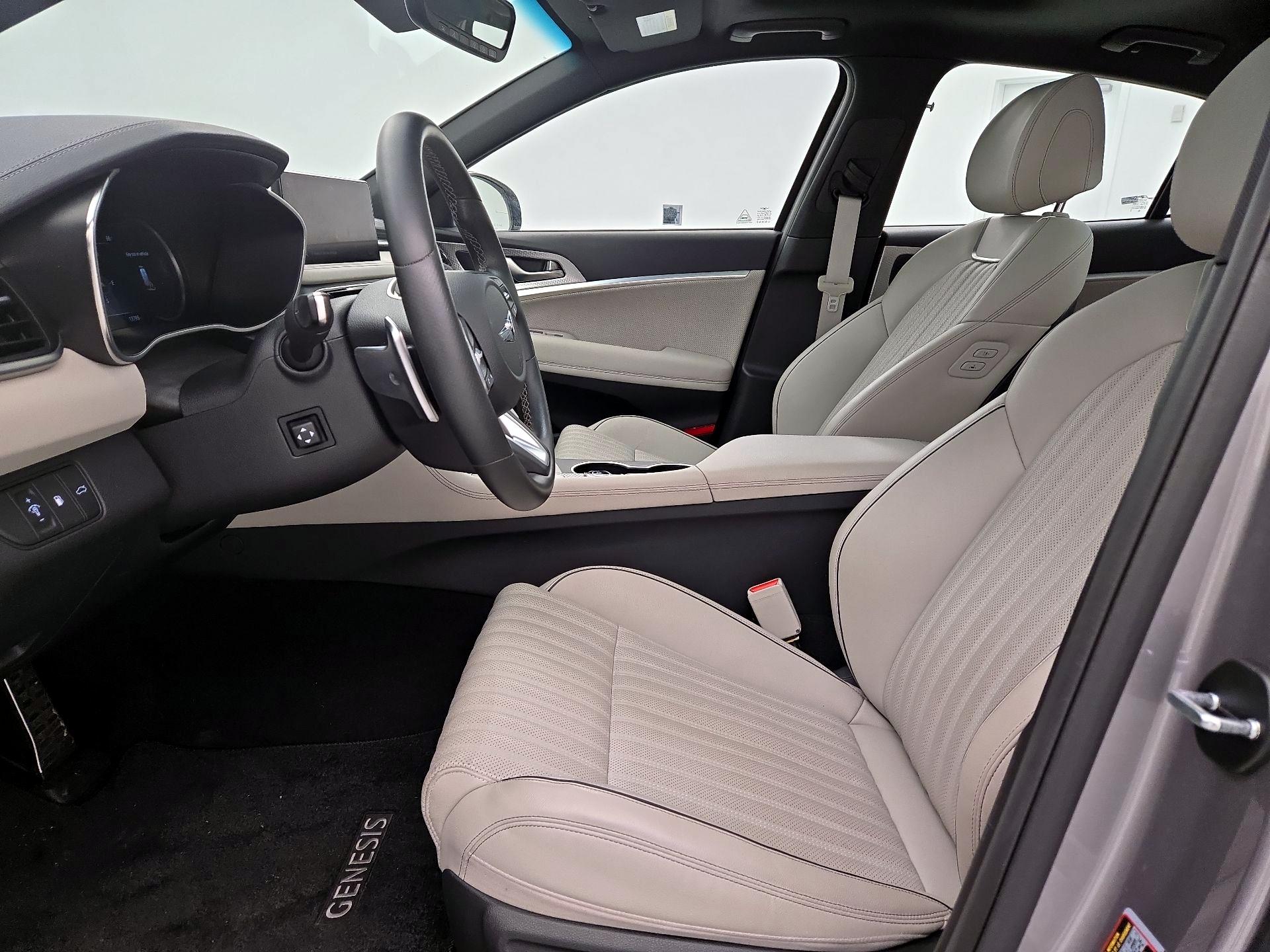 Thumbnail: 2023 Genesis G70 - 11