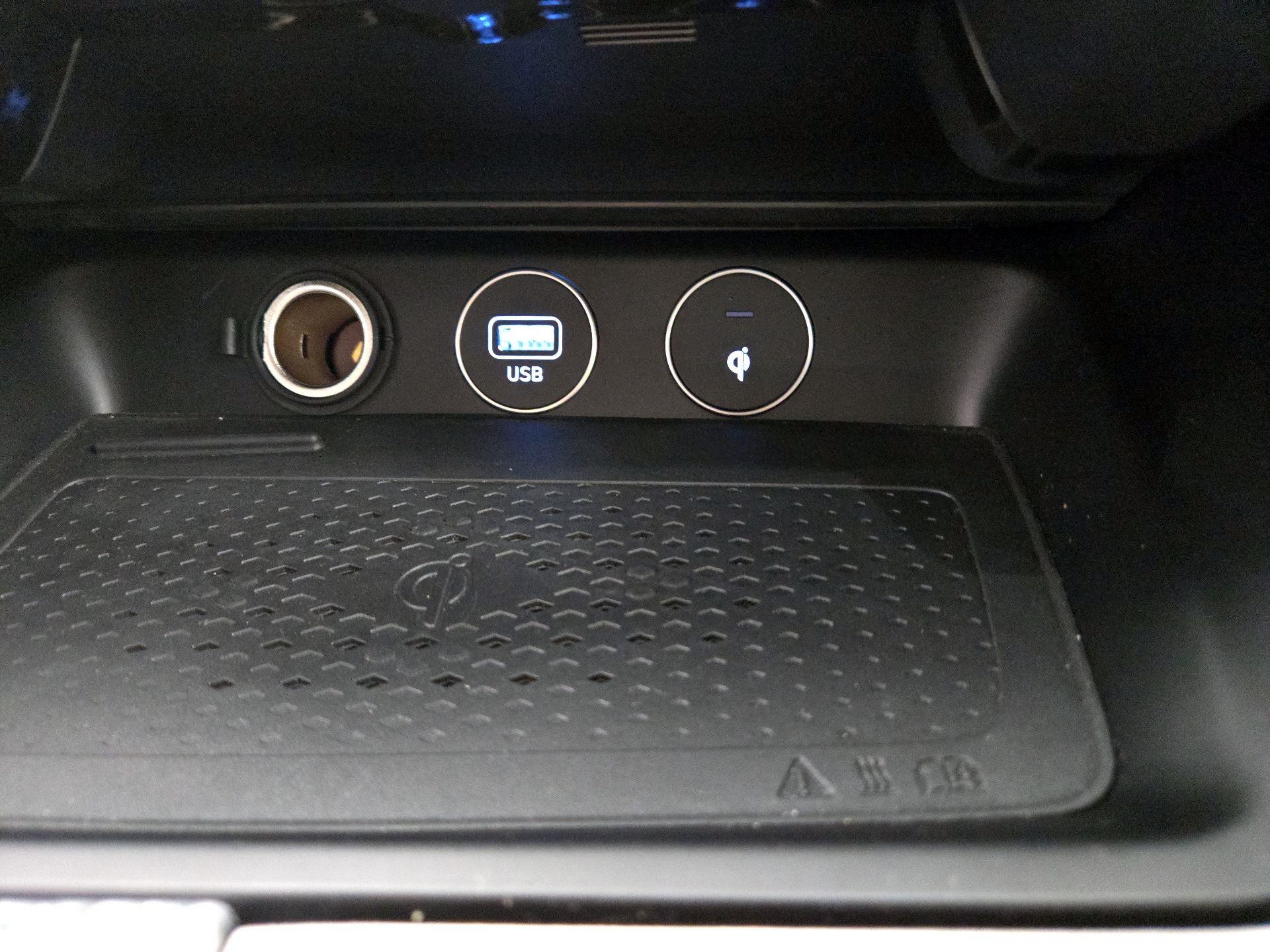 Thumbnail: 2023 Genesis G70 - 19