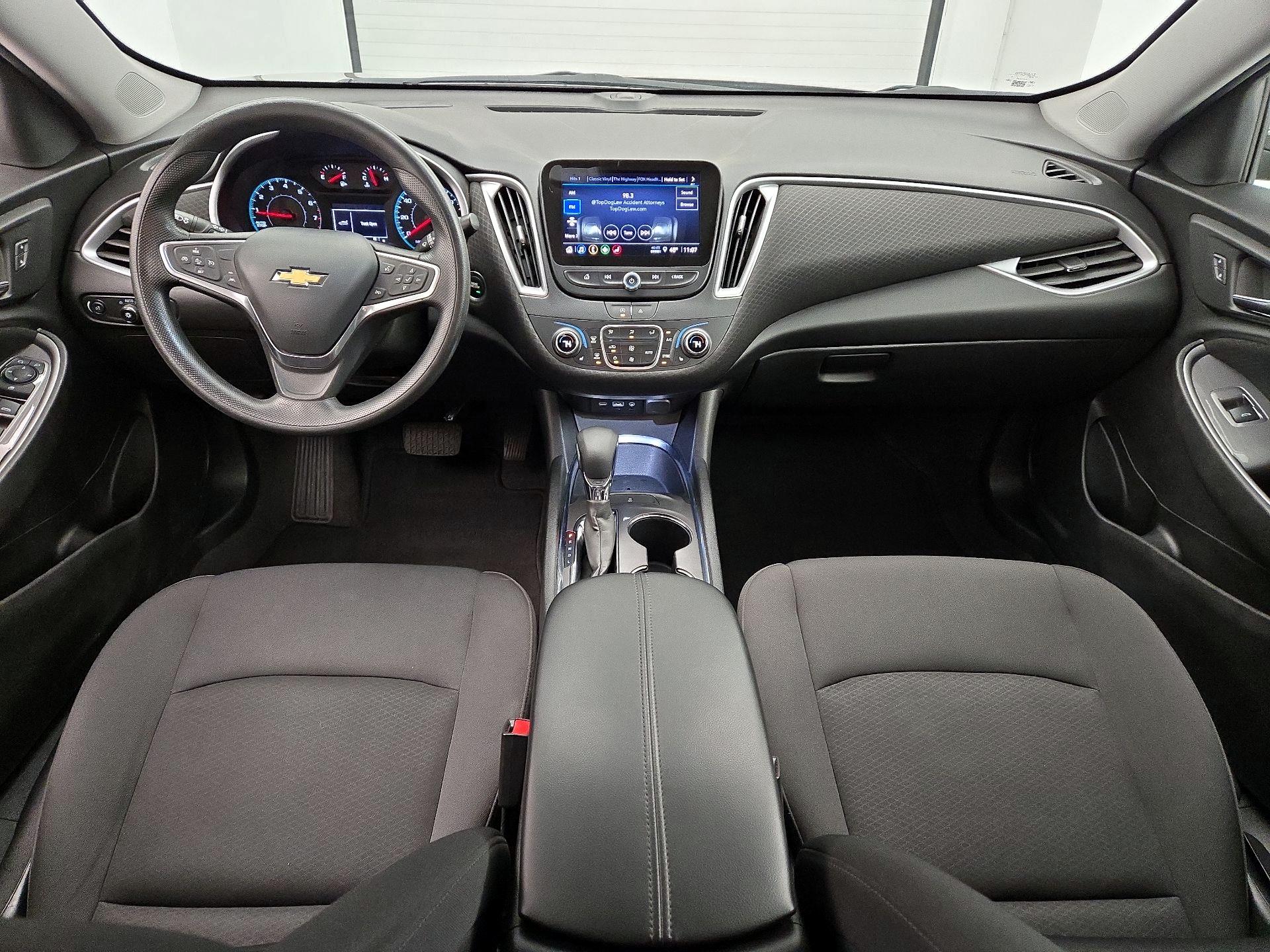 Thumbnail: 2023 Chevrolet Malibu - 9