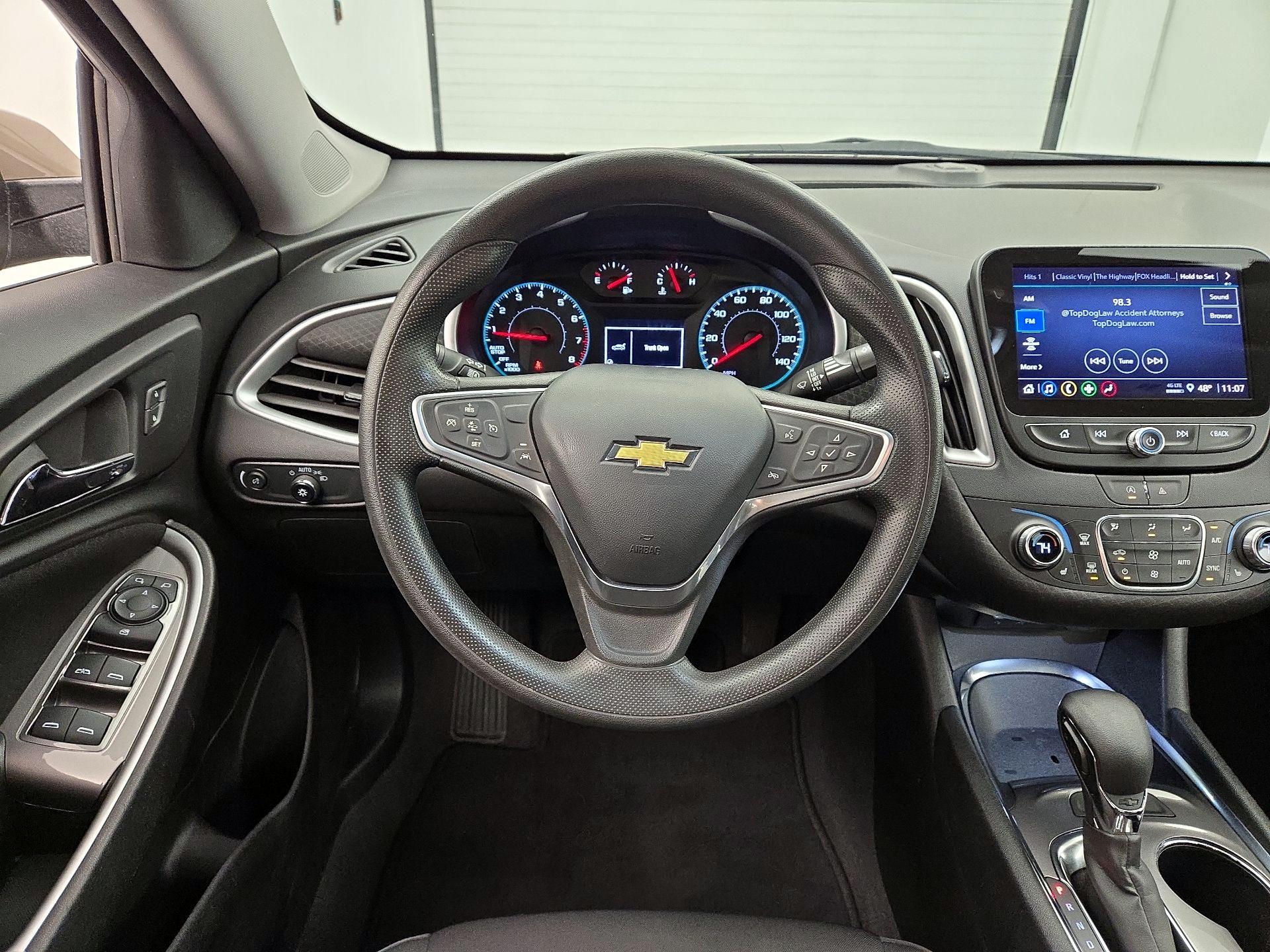 Thumbnail: 2023 Chevrolet Malibu - 10