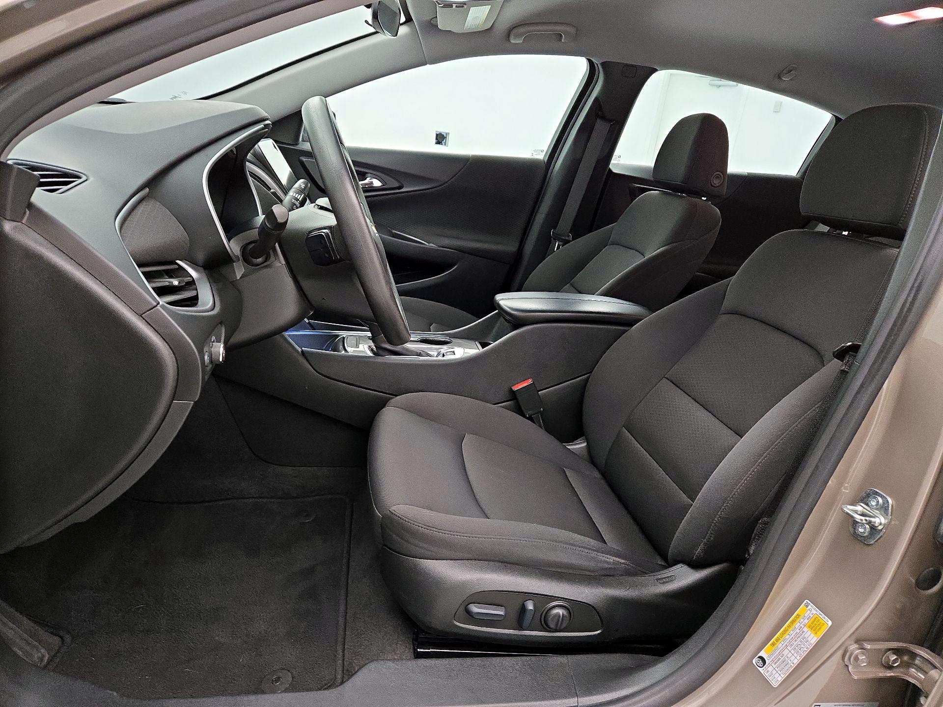 Thumbnail: 2023 Chevrolet Malibu - 11