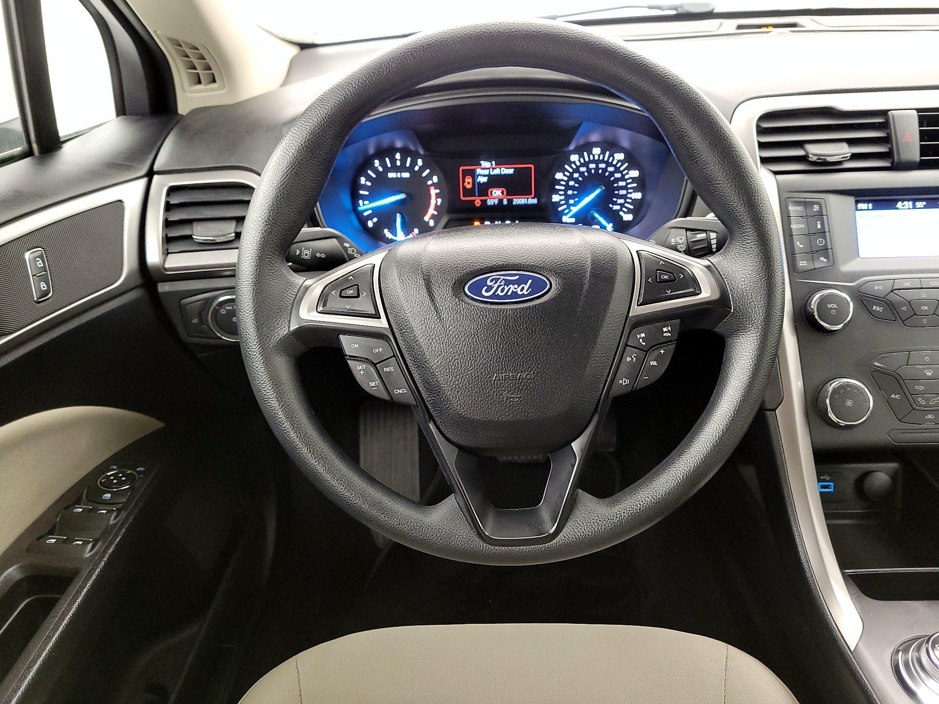 Thumbnail: 2020 Ford Fusion - 10