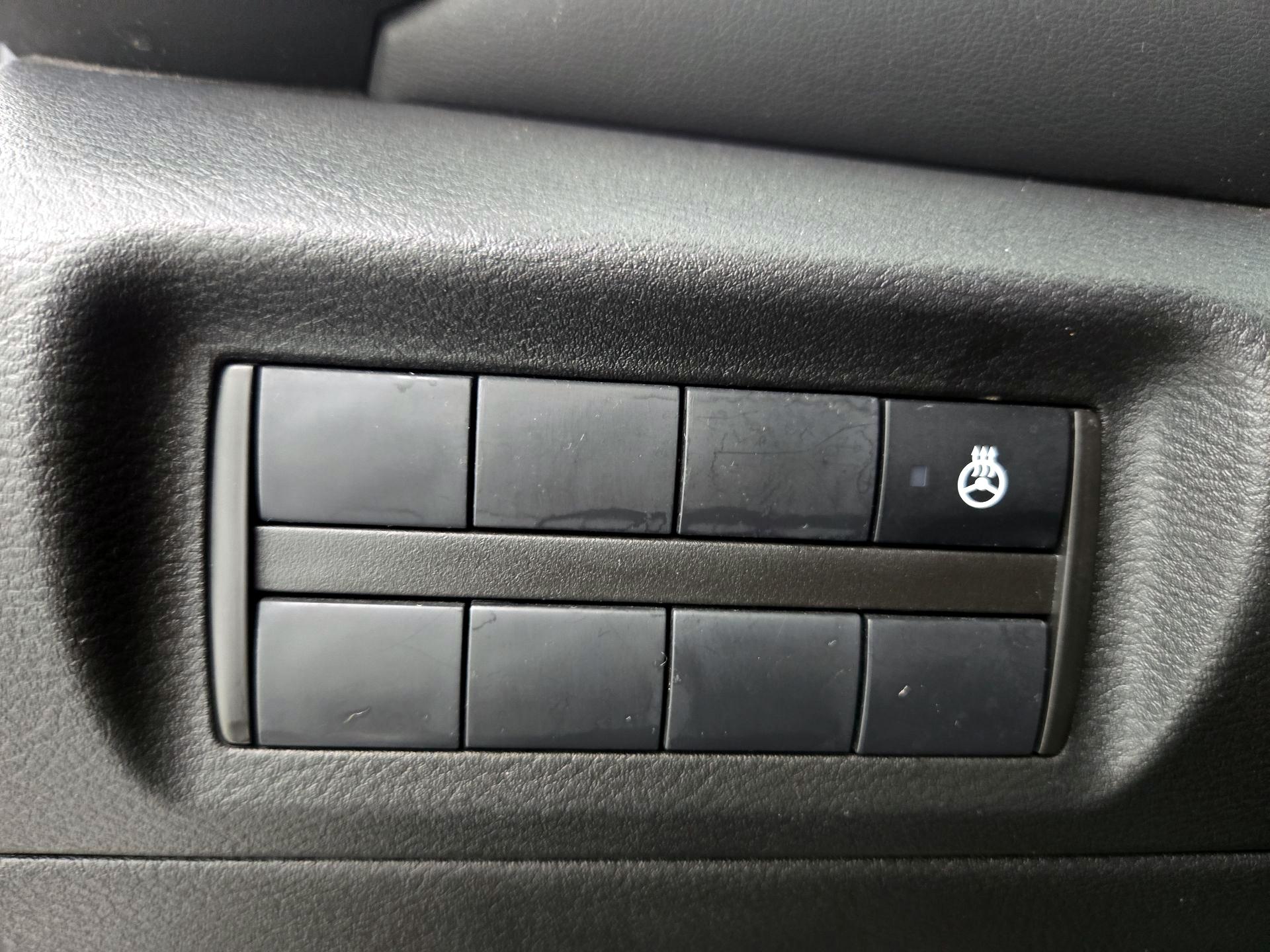 Thumbnail: 2022 Nissan Kicks - 13