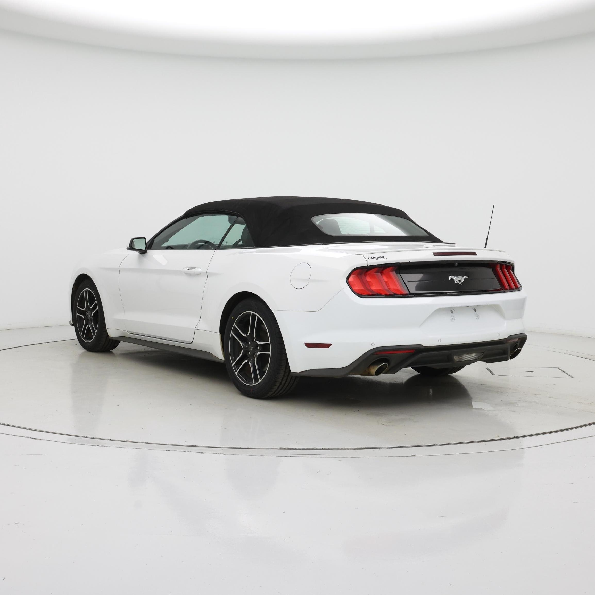 Thumbnail: 2022 Ford Mustang - 2