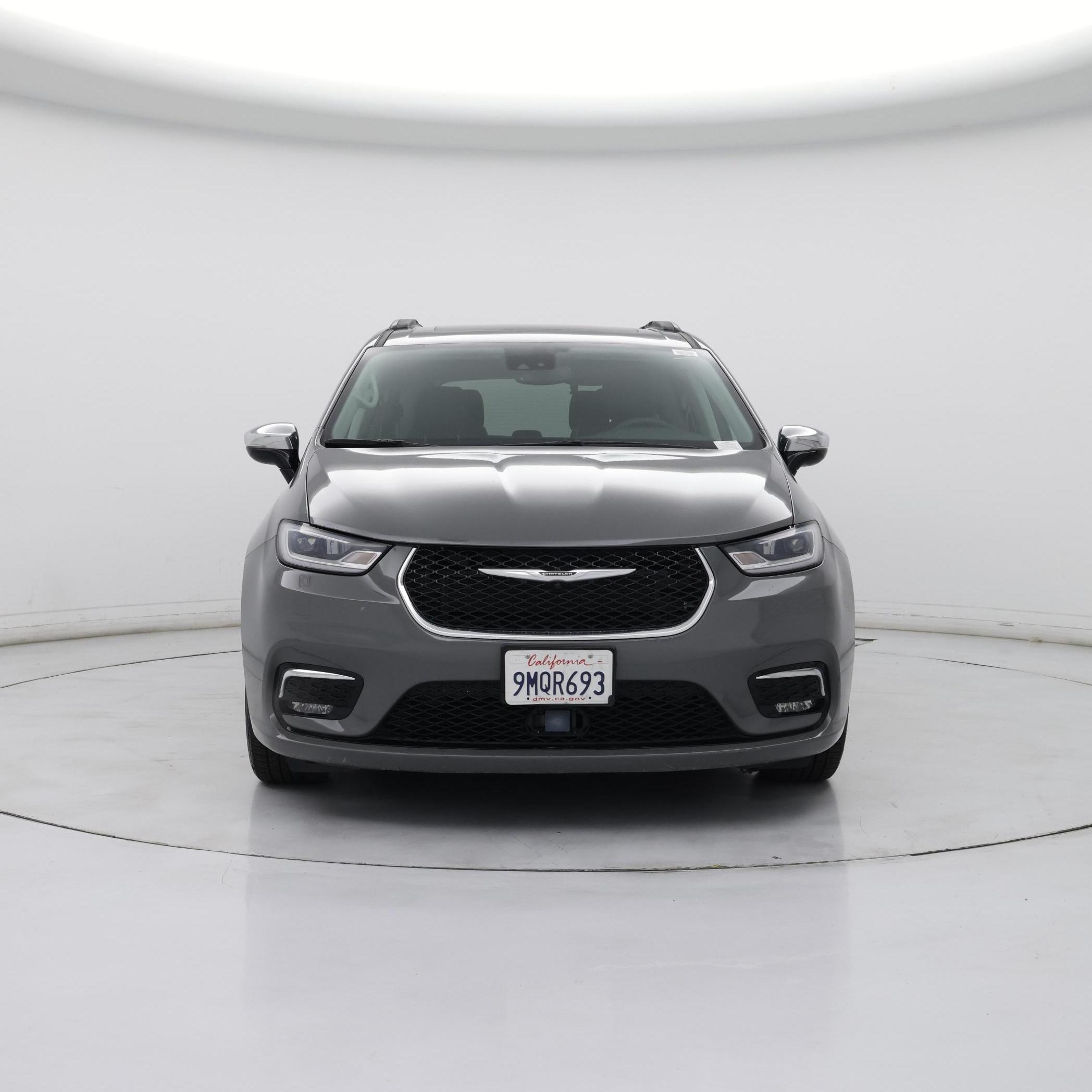 Thumbnail: 2023 Chrysler Pacifica - 5