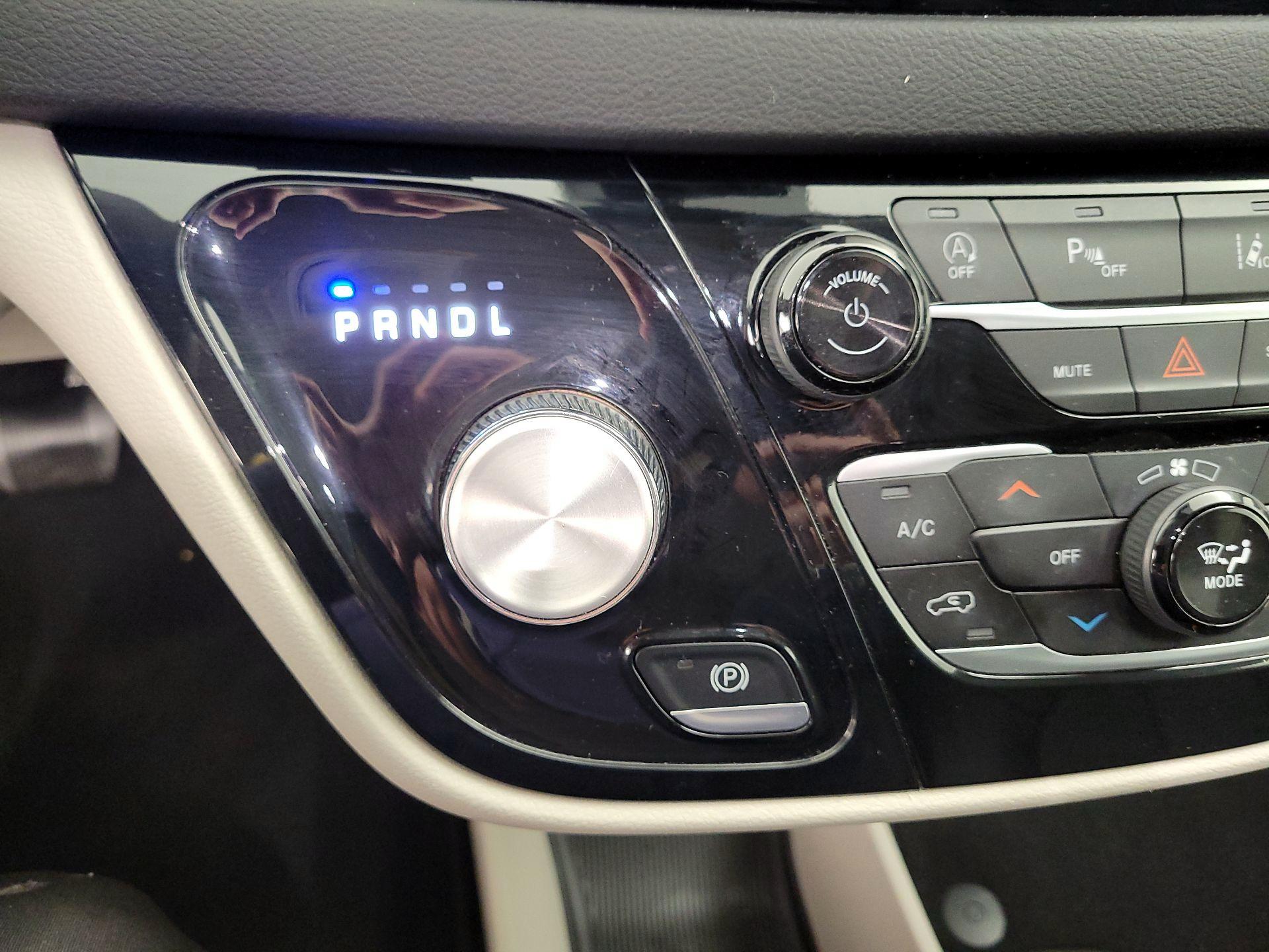 Thumbnail: 2024 Chrysler Pacifica - 17