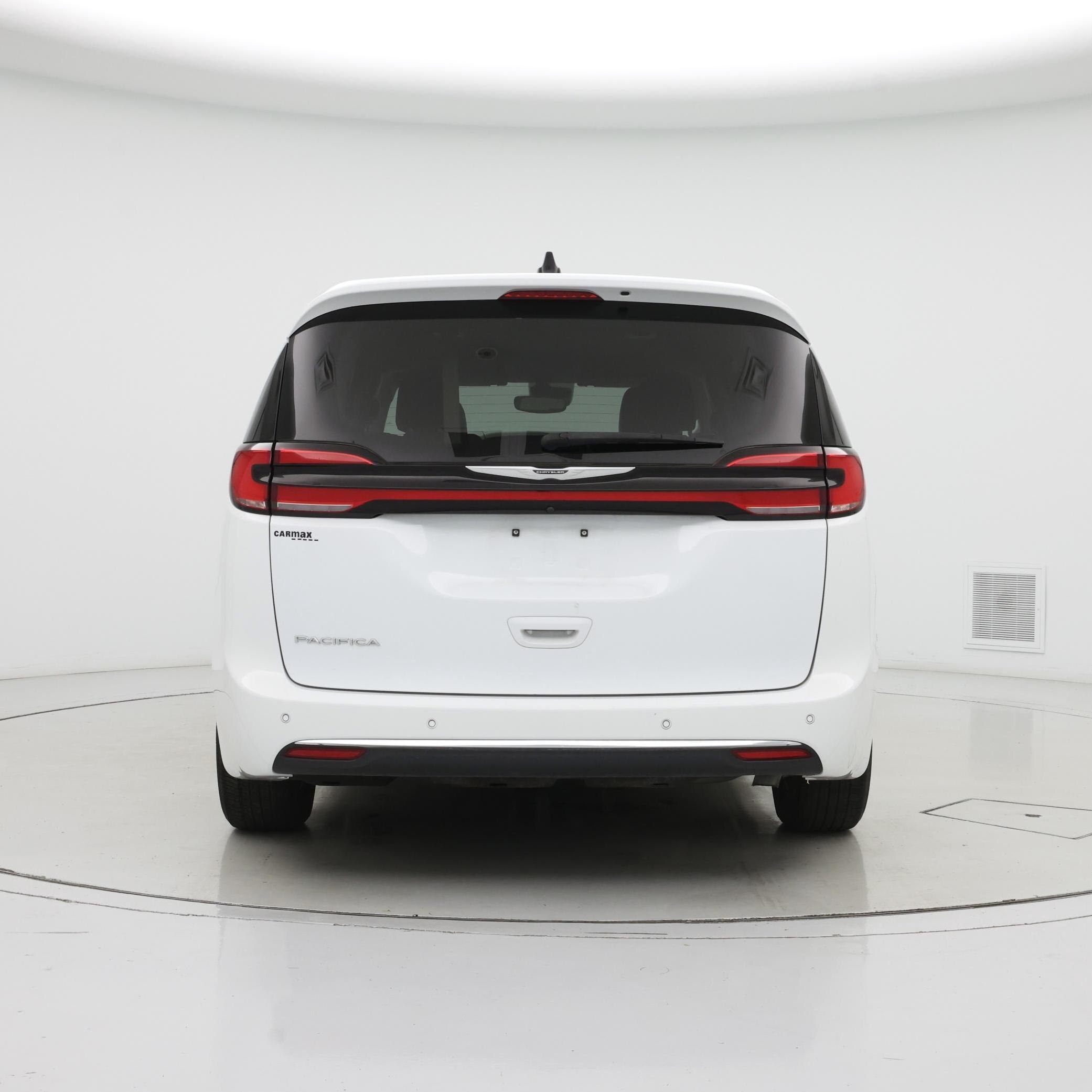 Thumbnail: 2023 Chrysler Pacifica - 6