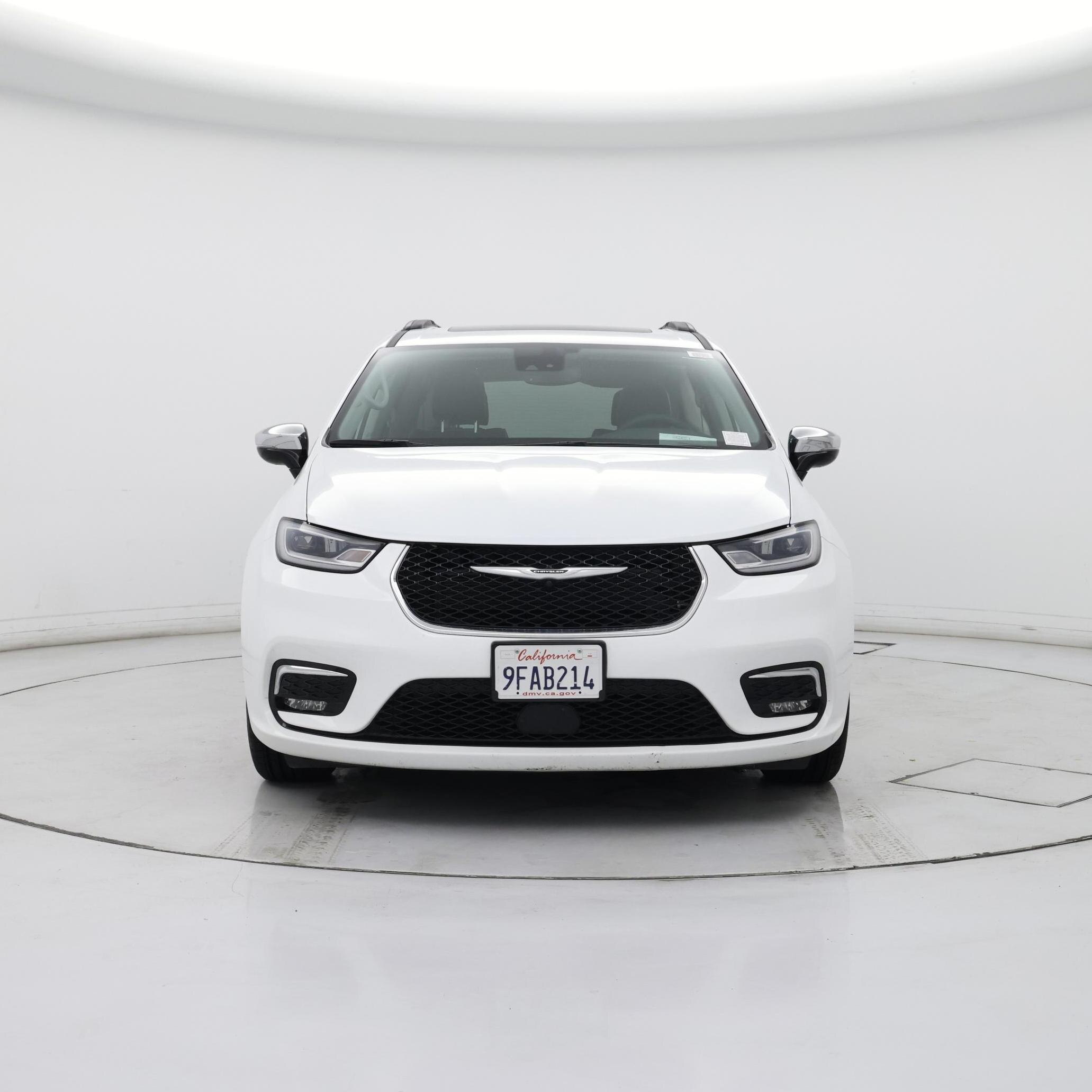 Thumbnail: 2023 Chrysler Pacifica - 5