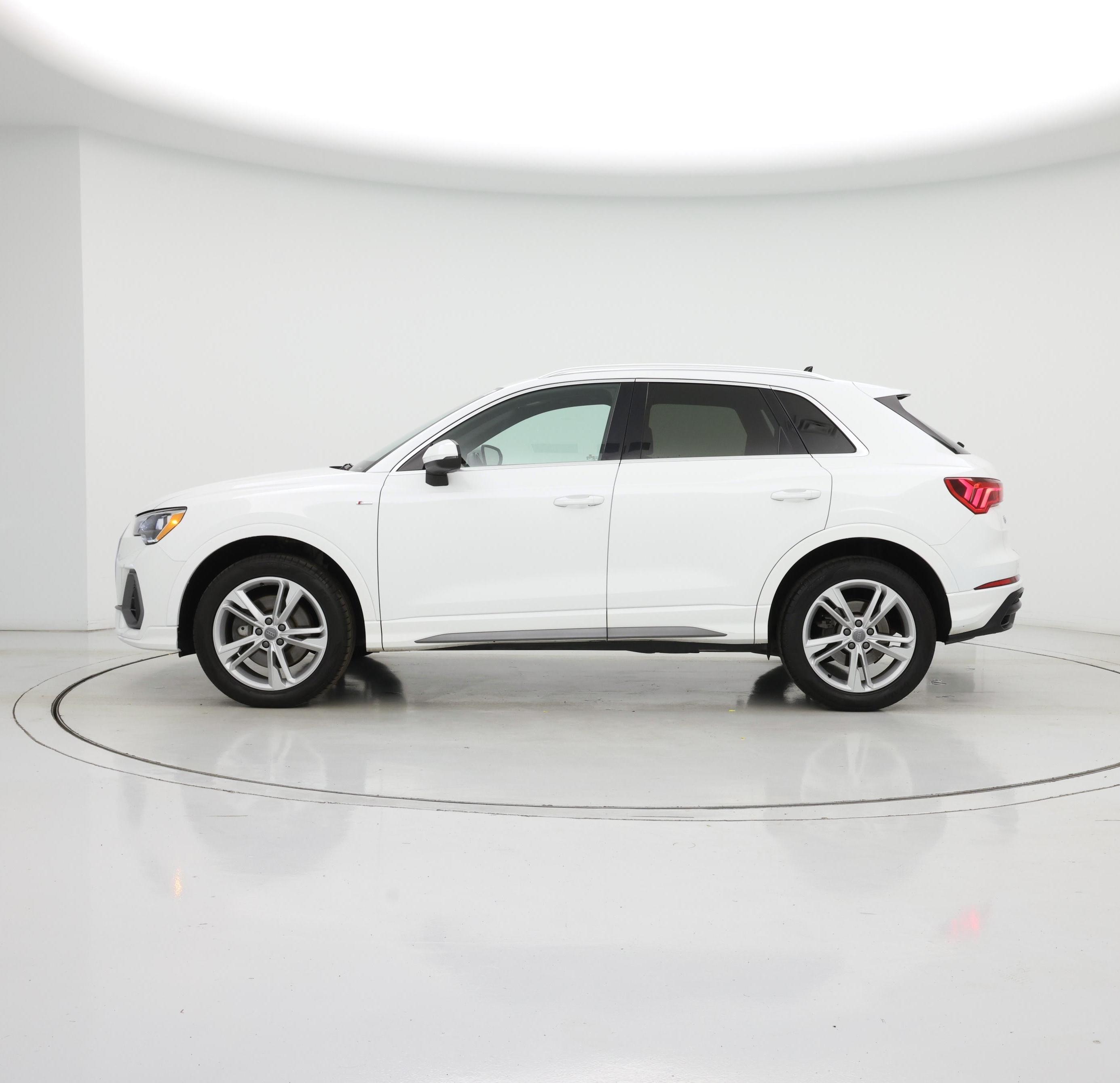 Thumbnail: 2020 Audi Q3 - 3