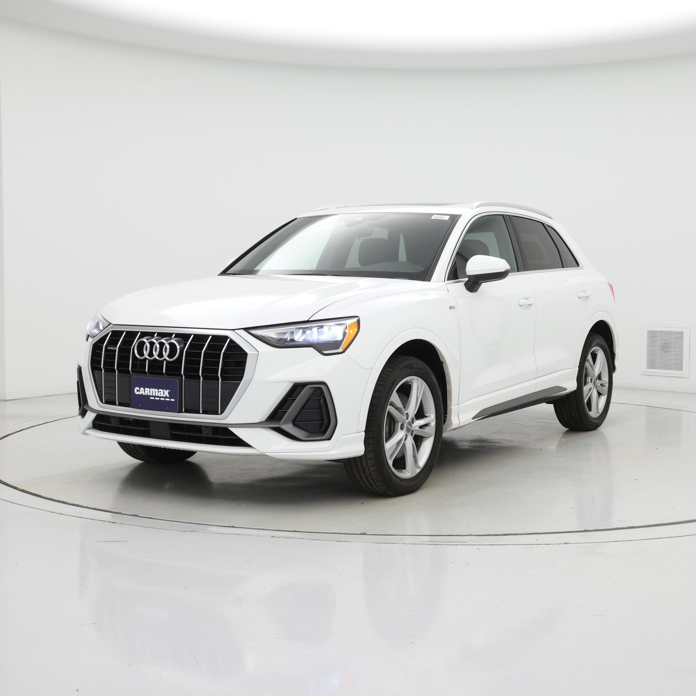 Thumbnail: 2020 Audi Q3 - 4