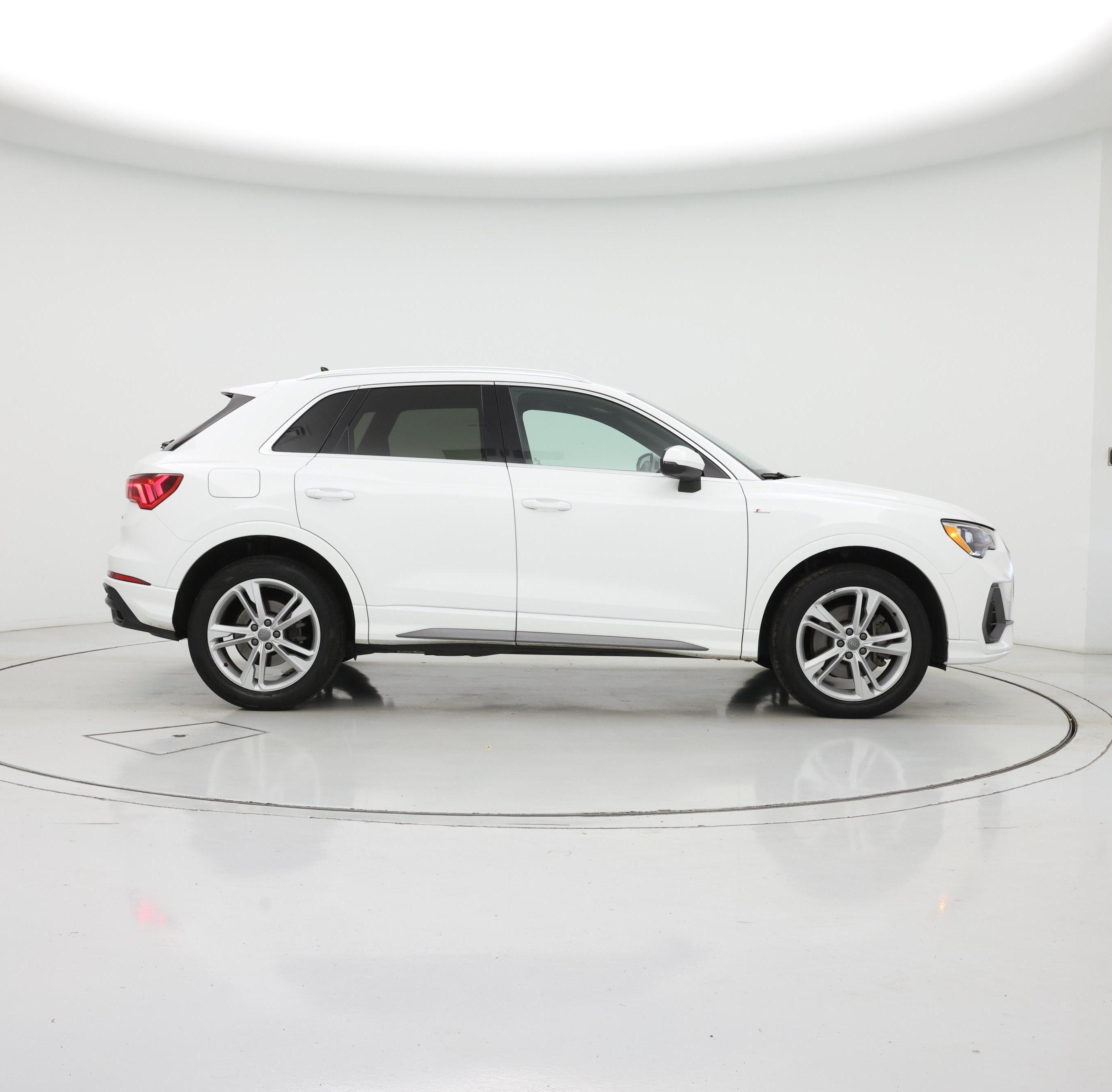 Thumbnail: 2020 Audi Q3 - 7